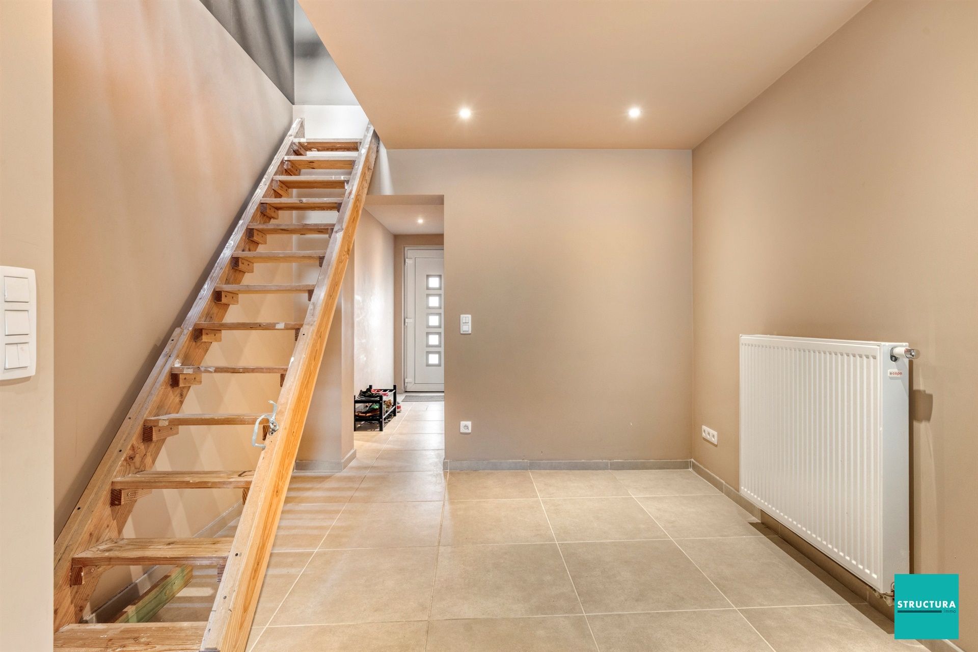 Volledig gerenoveerde woning nabij het centrum foto 9