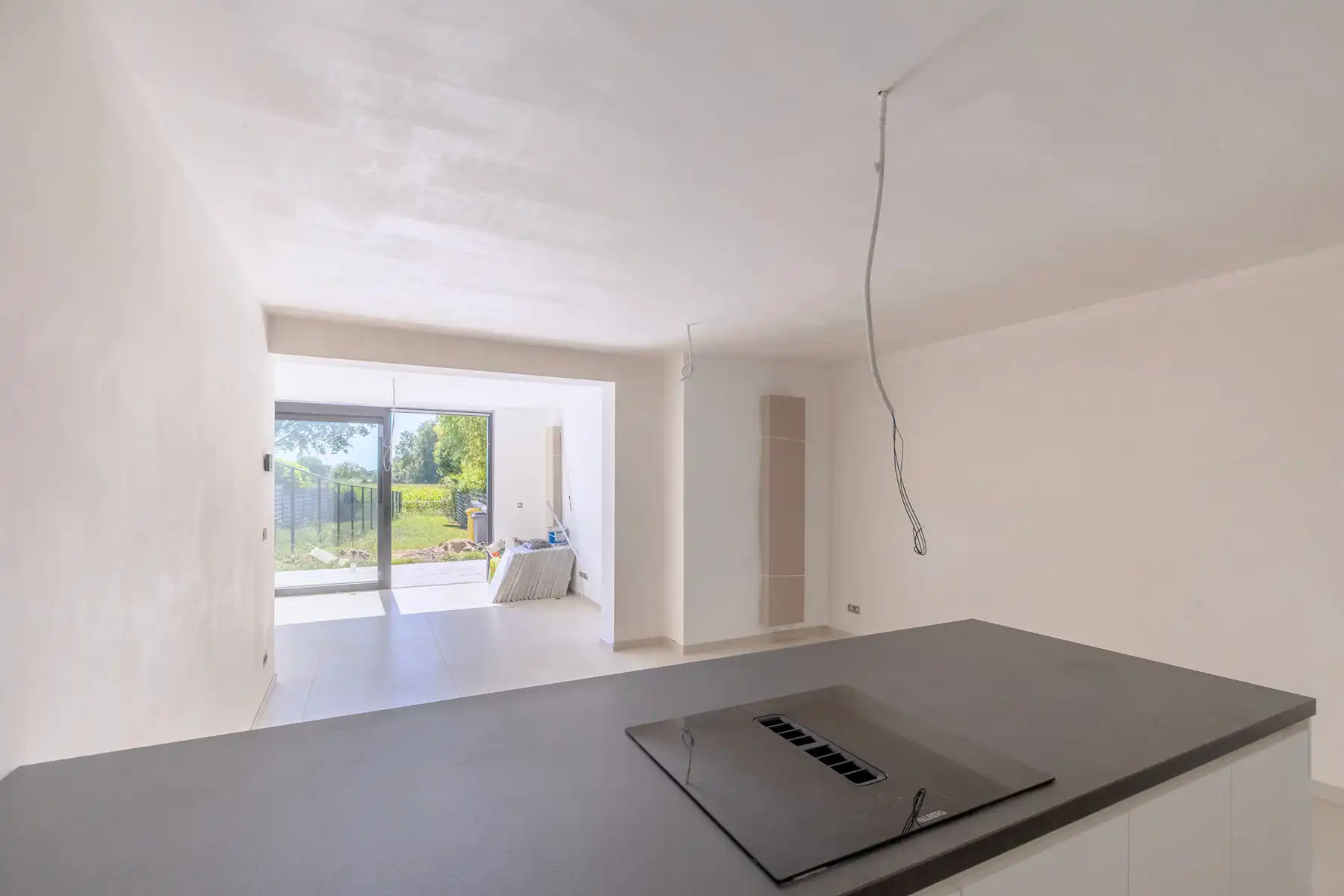 Gerenoveerde woning met 3 slpks, tuin en garage foto 8