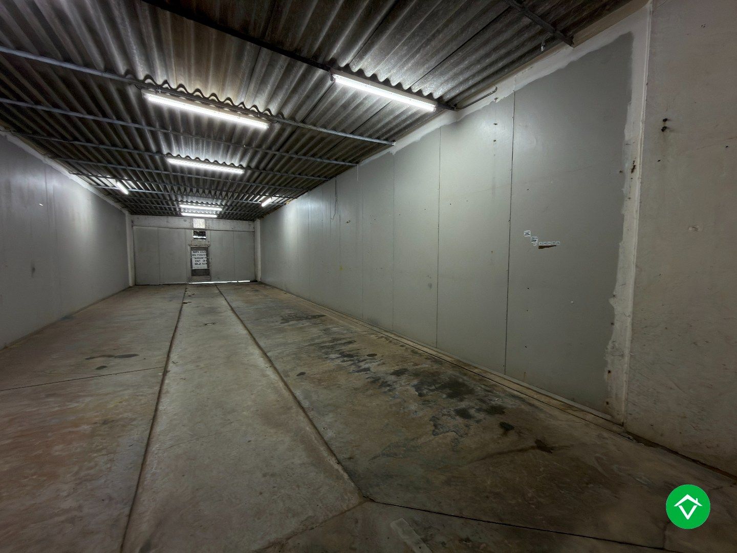 Opslagruimte te huur te Vladslo  foto 5