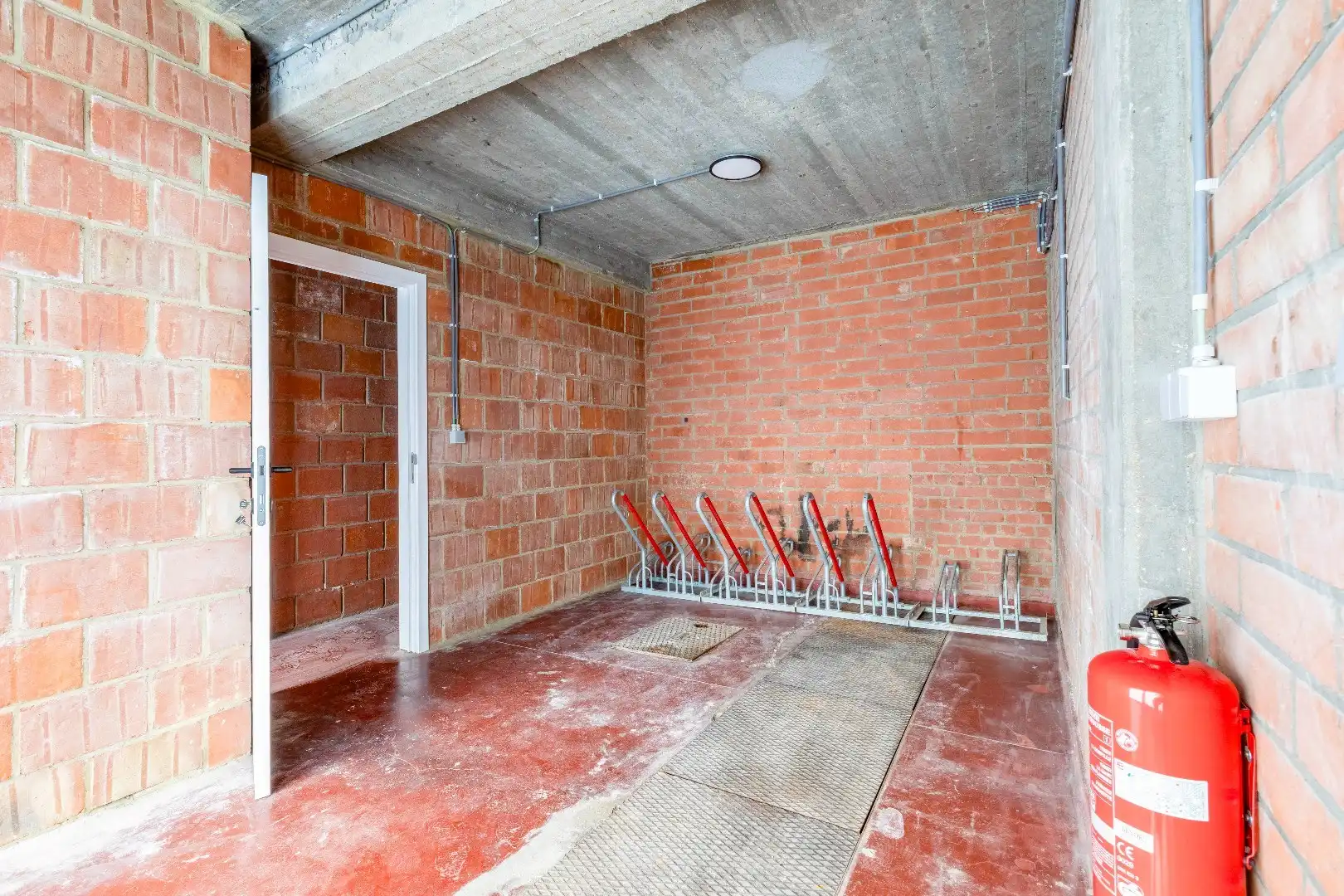 Prachtig gerenoveerd 3 slaapkamerappartement te Sint-Lievenslaan foto 18