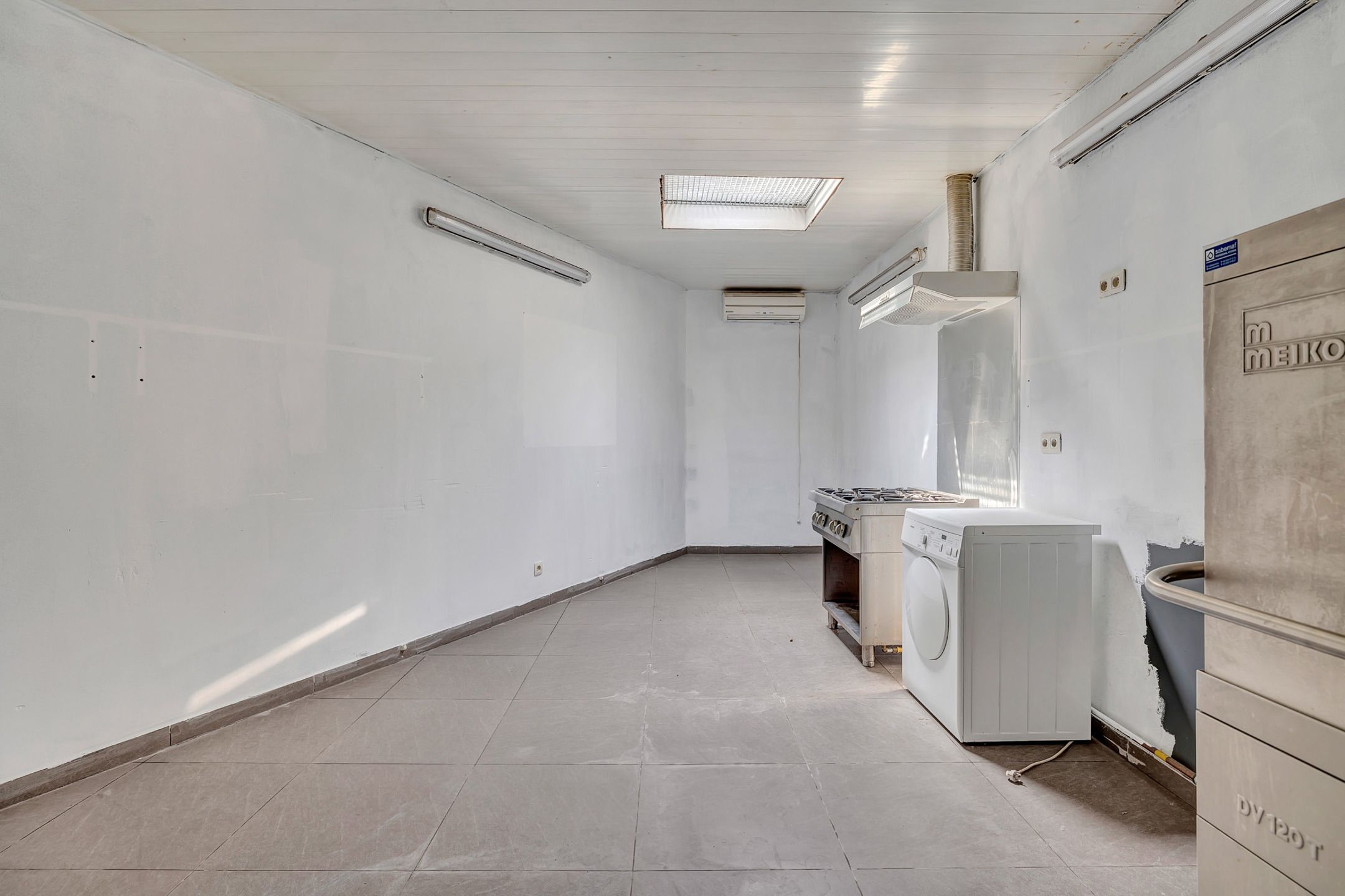 Handelszaak op toplocatie foto 10