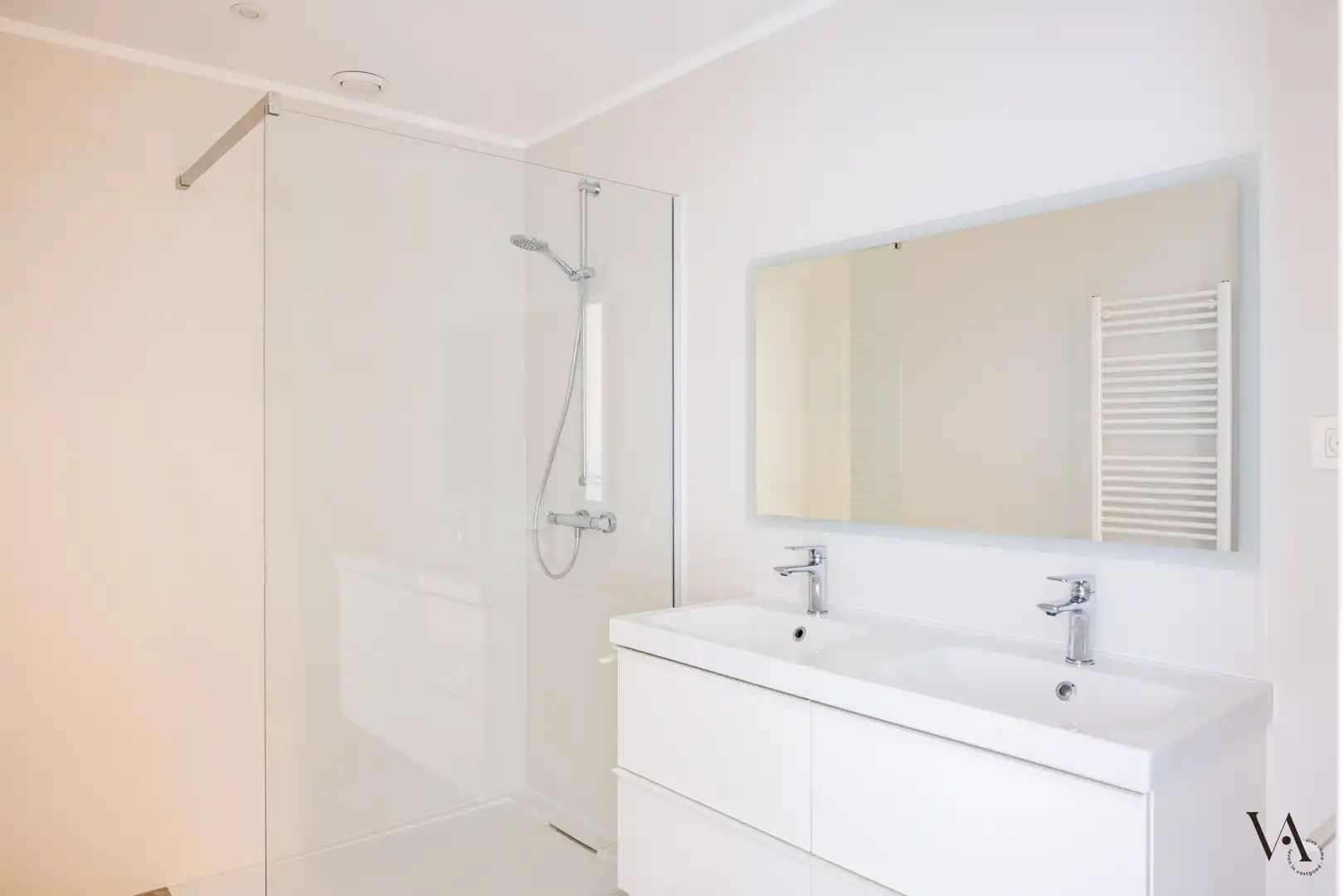 Ruim appartement met 2 slaapkamers en prachtig uitzicht over de jachthaven en het historische centrum foto 13