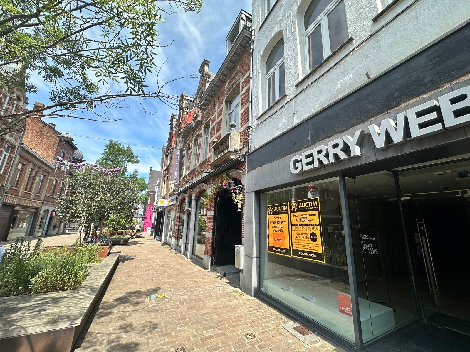 Handelsruimte op toplocatie in Aarschot foto {{pictureIndex}}