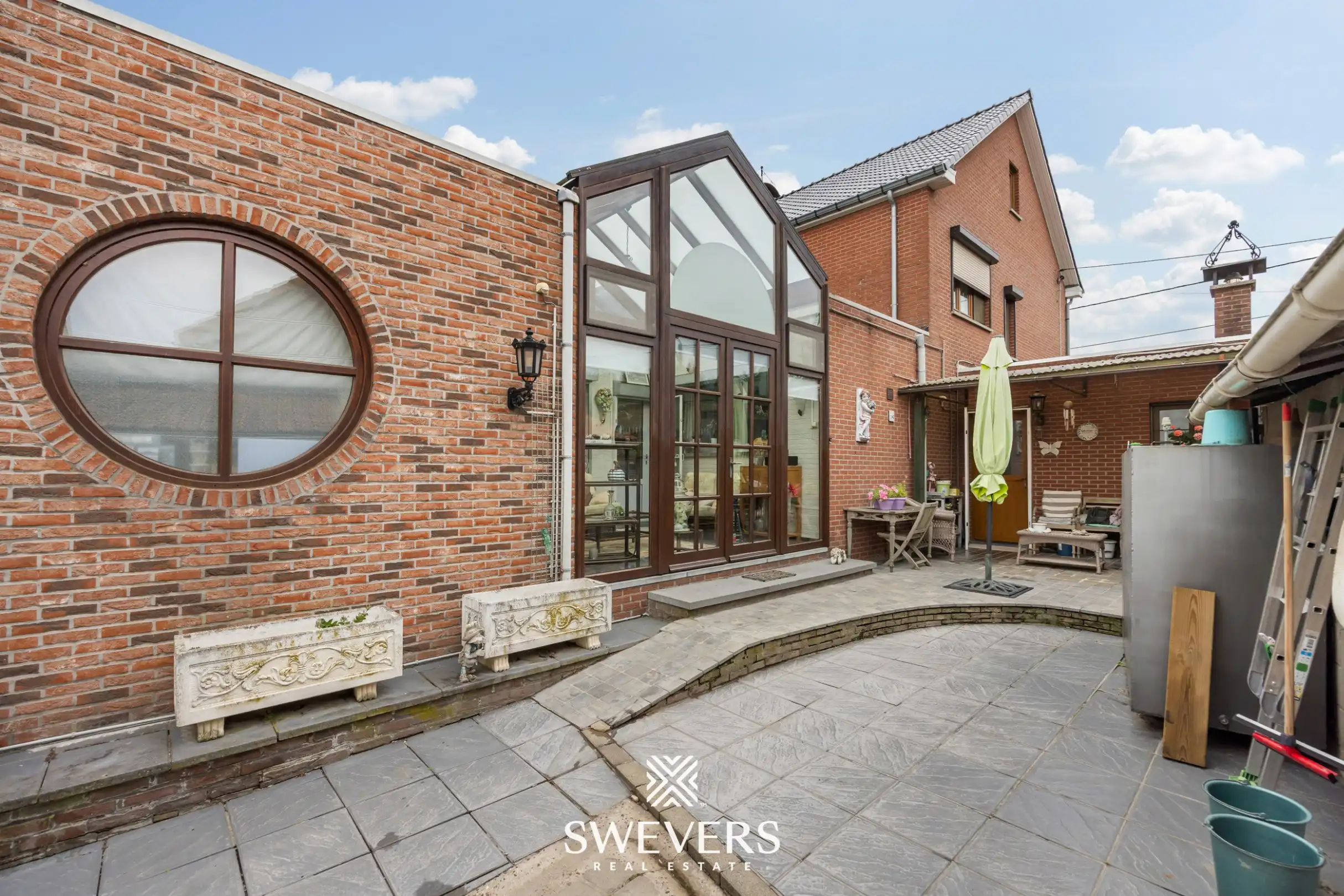 Royale gezinswoning met 257 m² woonruimte foto 31