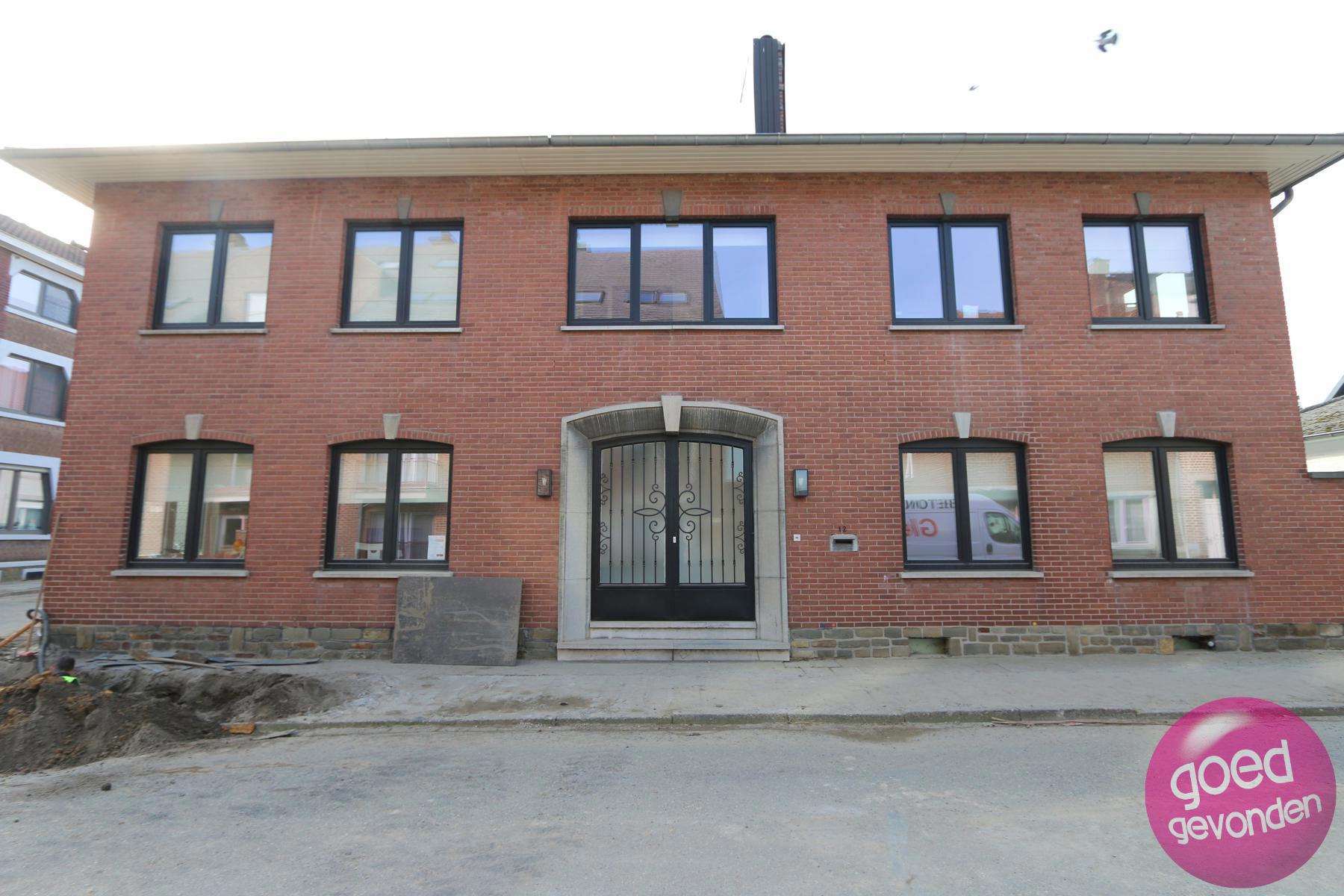 Woning 3 tot 4 slk - dubbele garagebox - koer - rustig en centraal  foto 1