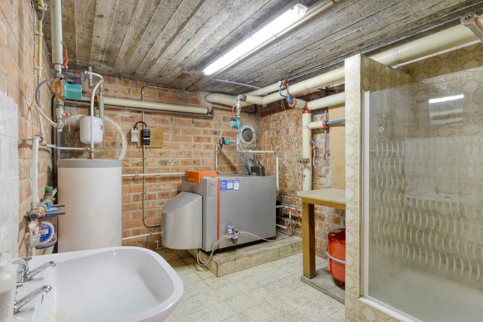 Zeer ruime woning met 4 slaapkamers en appartement in Zellik foto 33