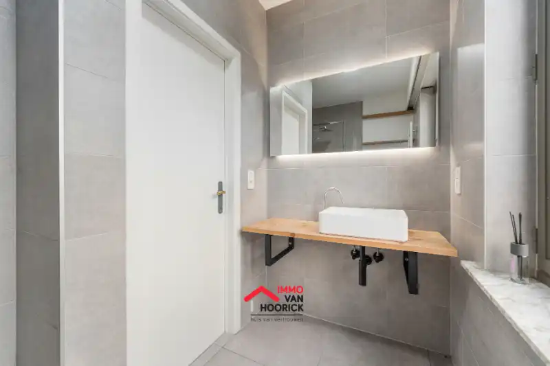 Karaktervolle woning HOB - 5 slpkmrs - centrum Sinaai foto 16