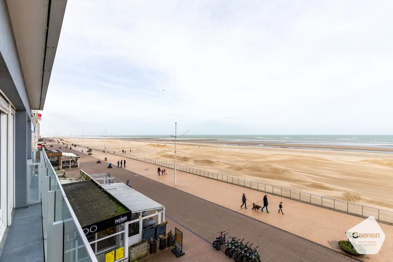 Instapklaar 2-slaapkamer appartement op de Zeedijk foto 10