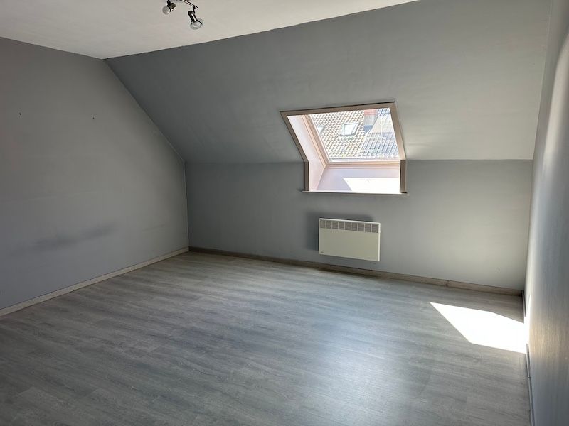 Gezellig 2-Slaapkamer appartement met terras & privé Garage foto 7