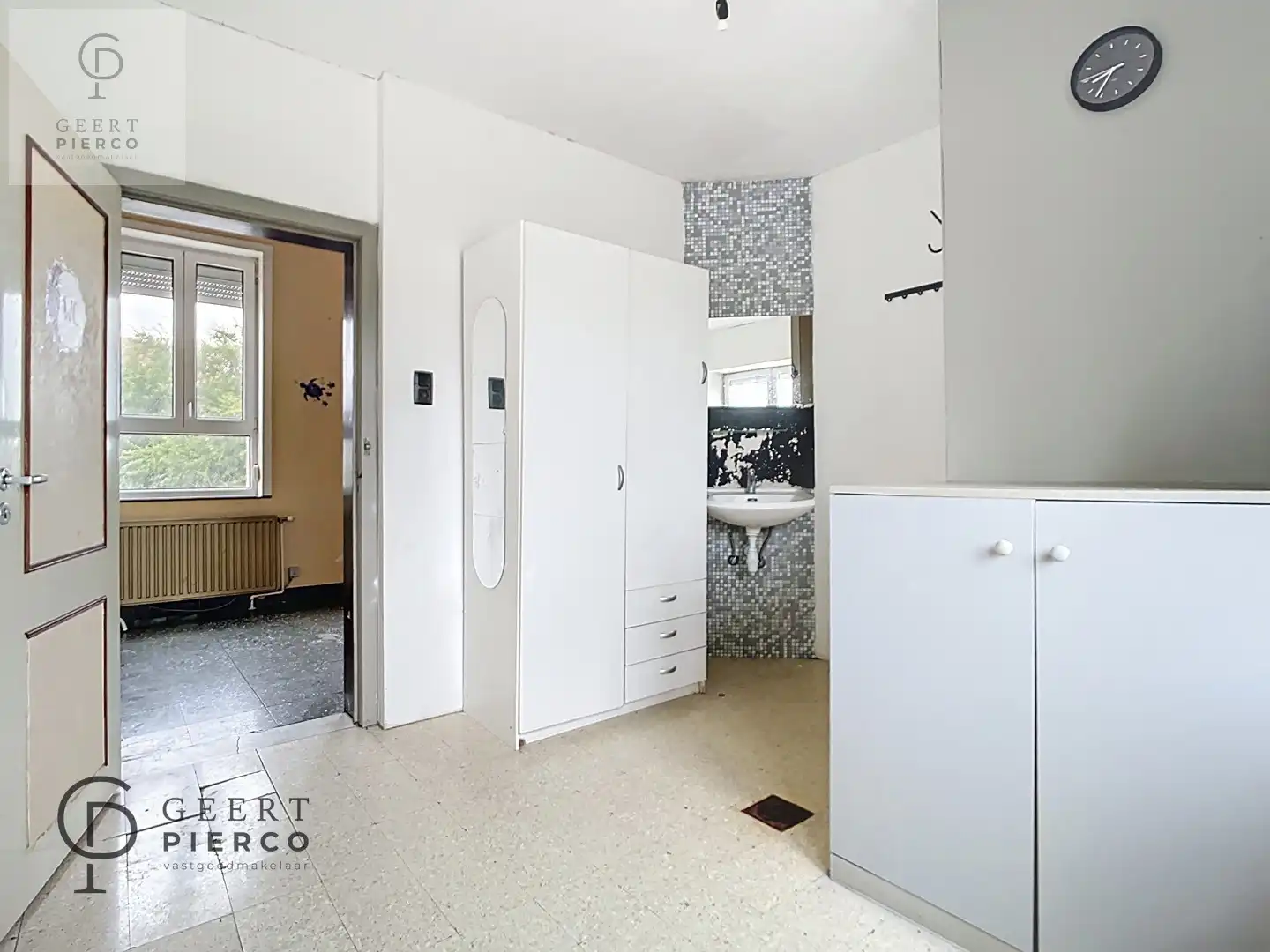 Authentiek stationspand in het landelijk Velm. foto 12