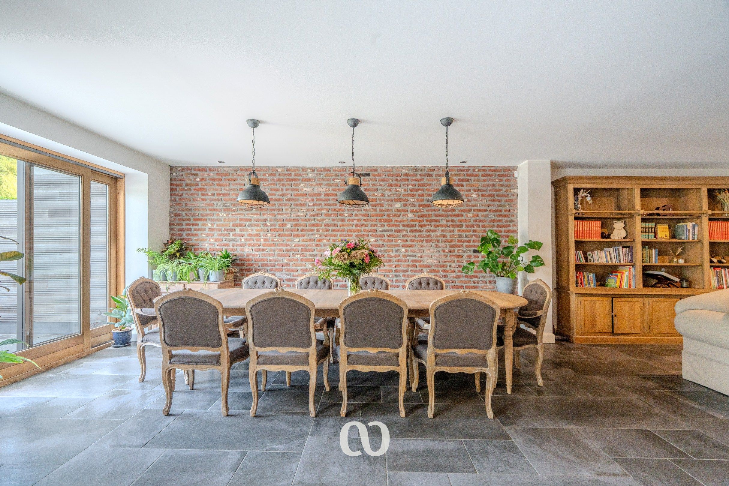 Prachtig gerenoveerde herenwoning met zeer veel ruimte foto 7