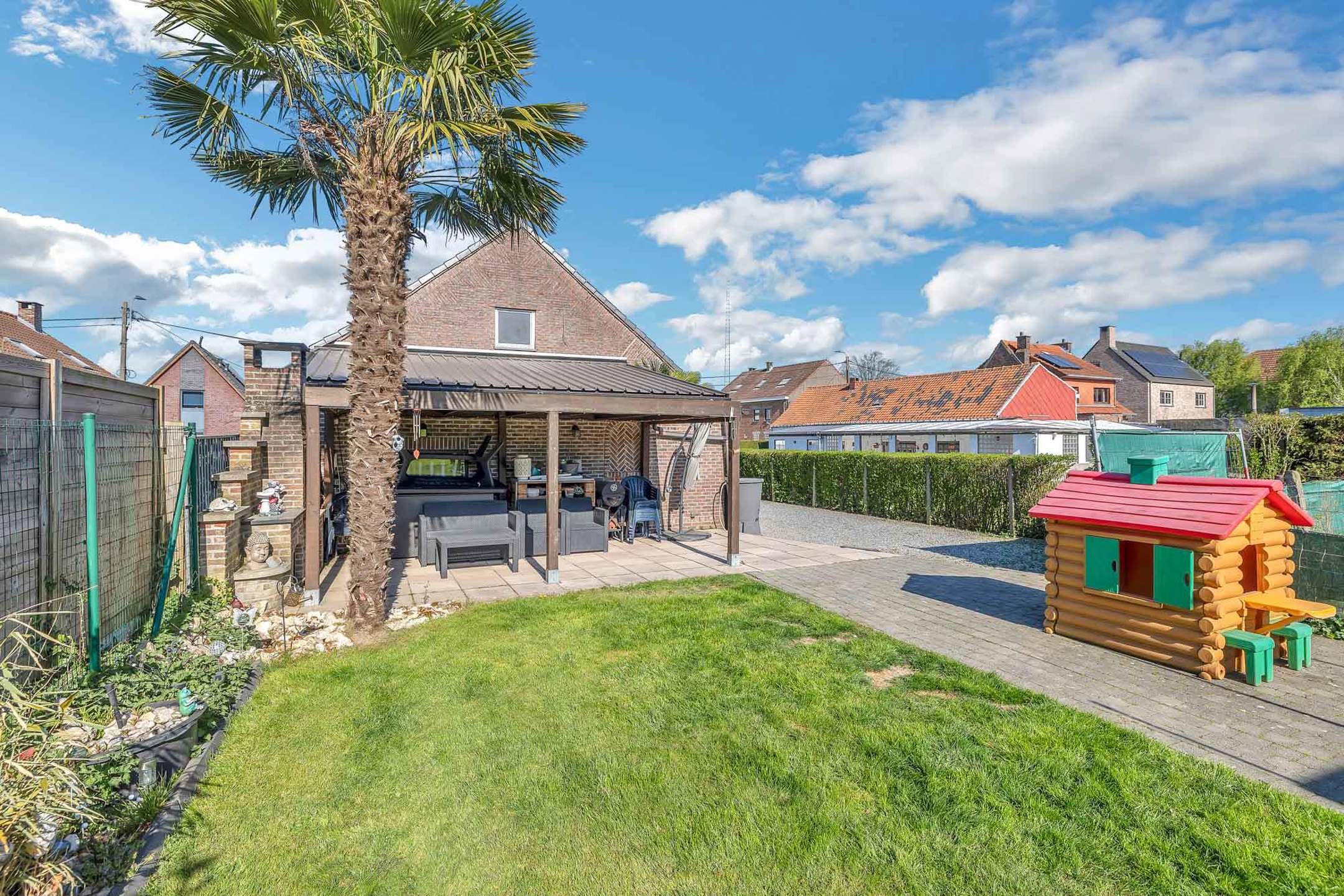 Ruime landelijke villa met 7 slaapkamers en prachtig tuin foto 27