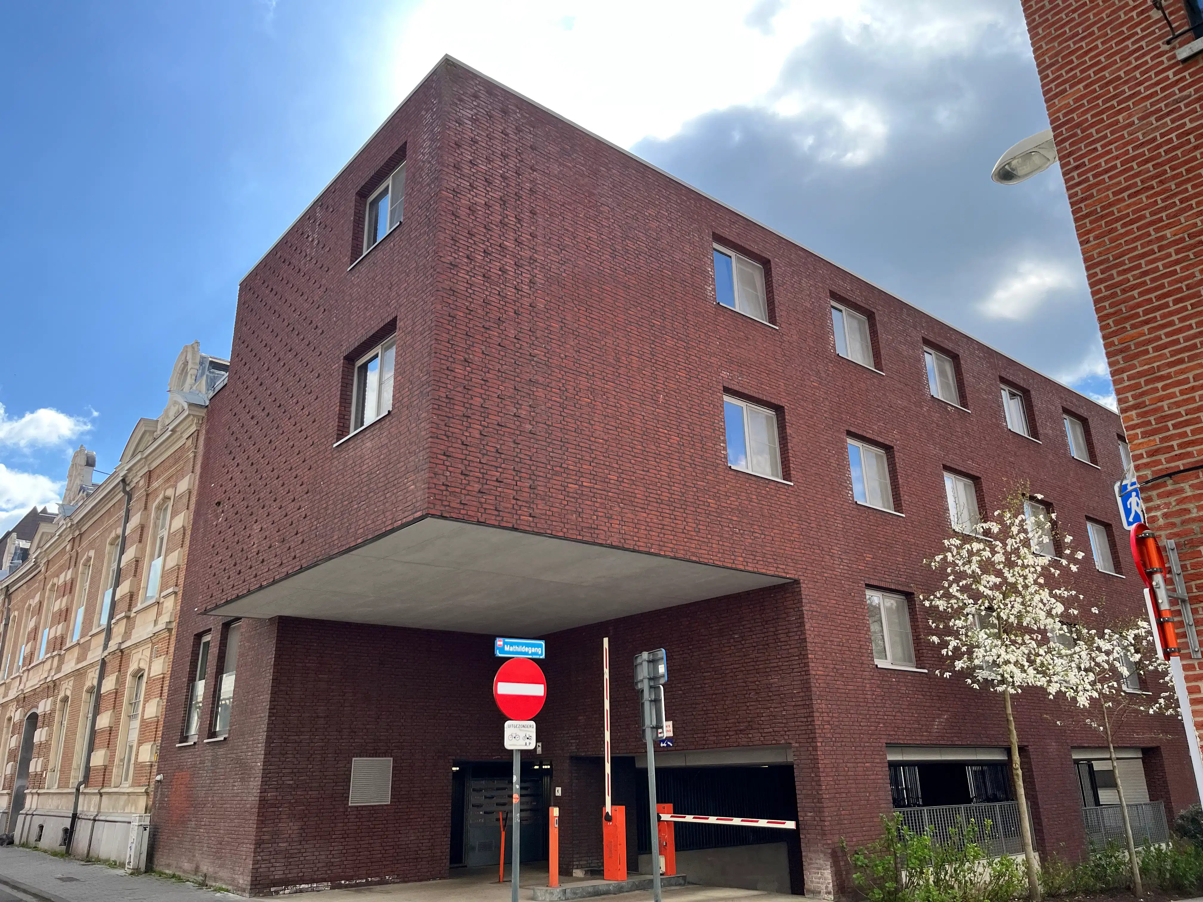 Ruime ondergrondse parkeerplaats te koop in hartje Leuven – Residentie Cartijenveld foto 12