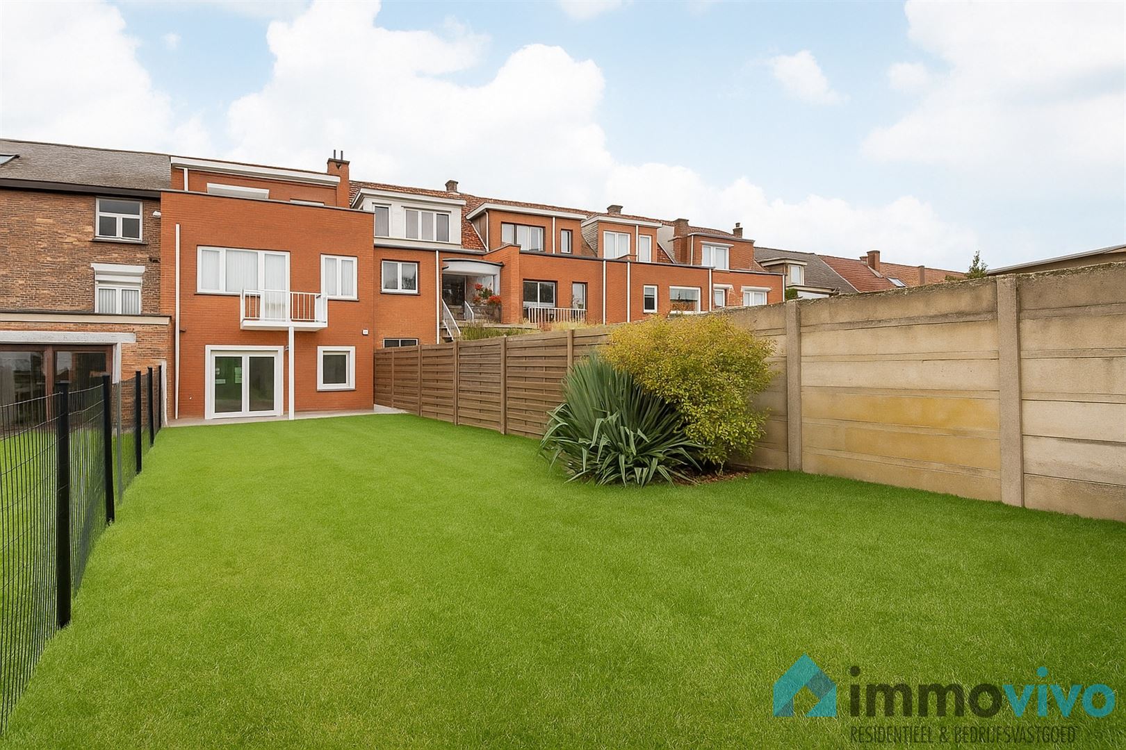 Prachtig gerenoveerd gelijkvloers appartement met één slaapkamer en privé tuin foto 3