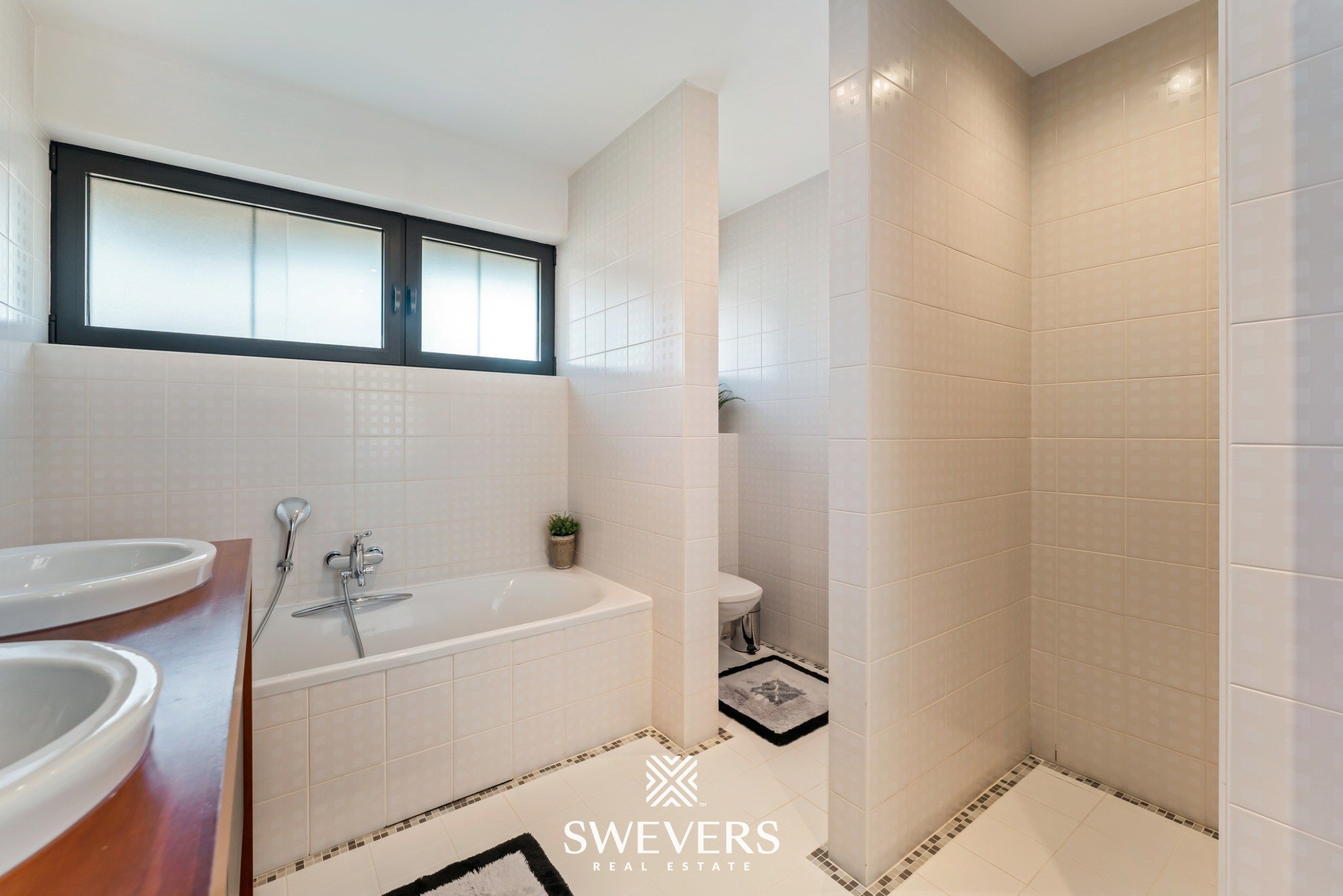 Gezinswoning met 4 slaapkamers op perceel van 18a 50ca foto 19