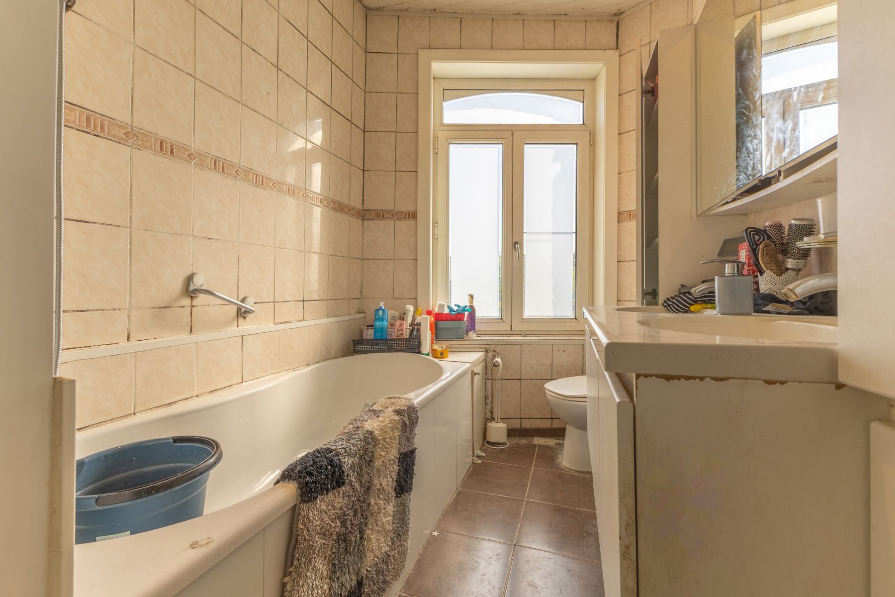 Op te knappen woning met 3 slaapkamers in Halle foto 16