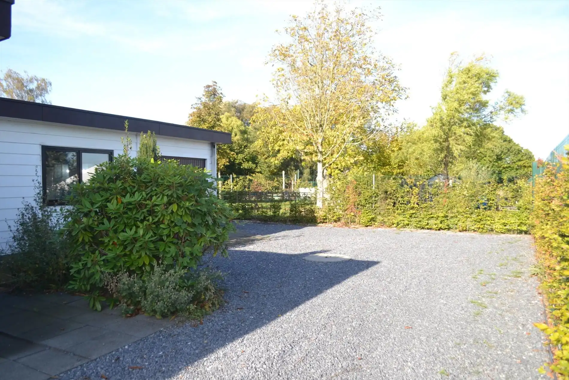 Rustig gelegen gelijkvloerse woning met tuin en garage foto 9