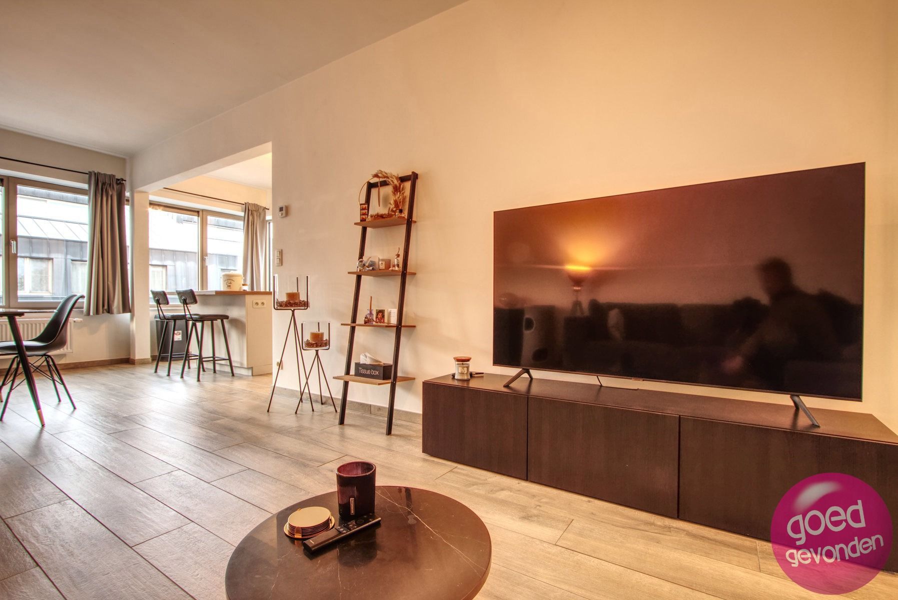 App 2 slk - lift - balkon - volledig vernieuwd - centraal foto 11