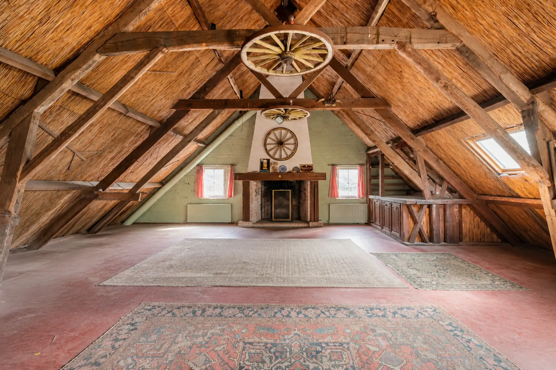 Uniek landhuis met ruim bijgebouw op riant perceel van 4.855 m², pal zuid georiënteerd foto 26