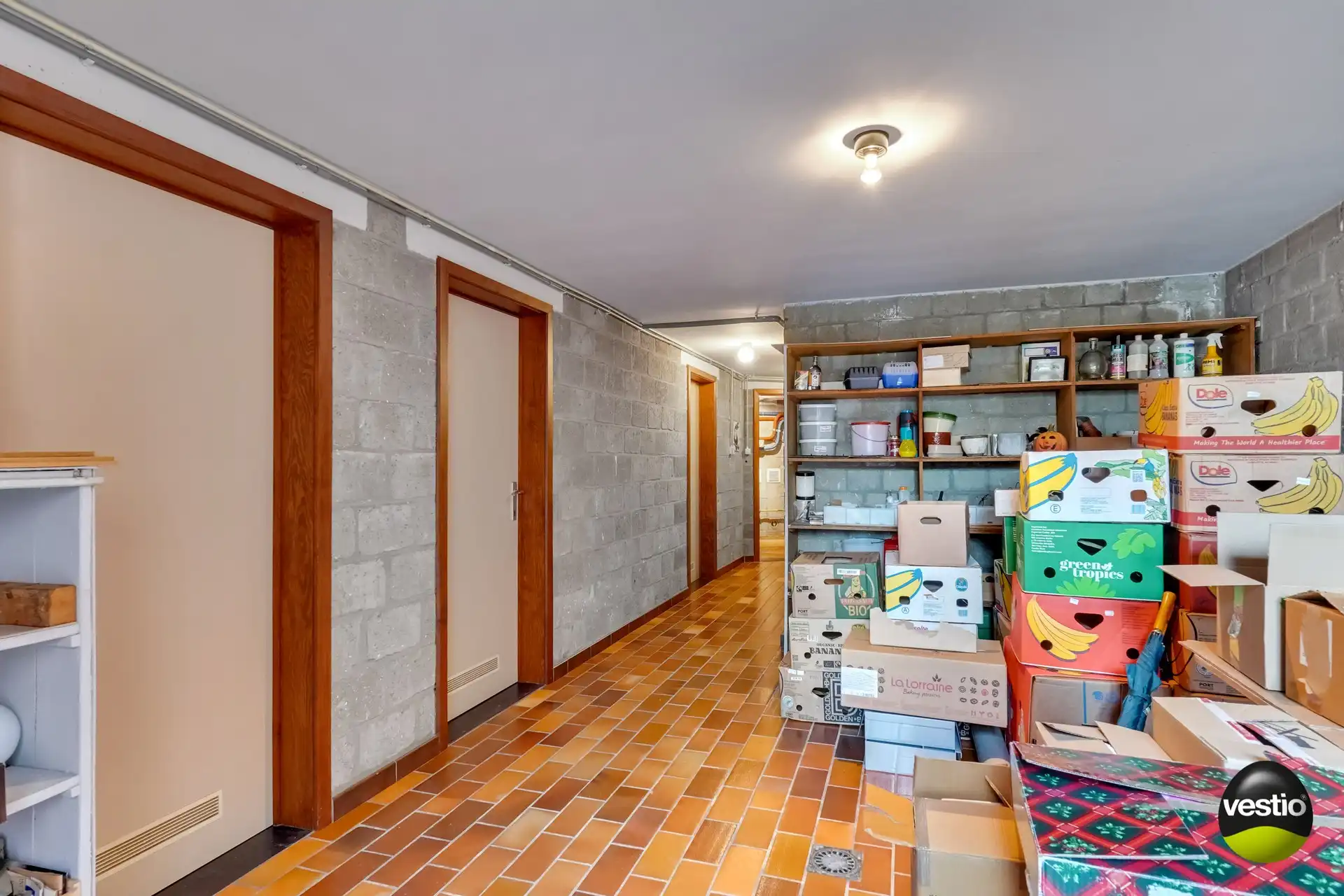 GELIJKVLOERS APPARTEMENT 3 SLAAPKAMERS 171 M² + HANDELSRUIMTE + TUIN + 5 GARAGES + ZOLDER foto 45