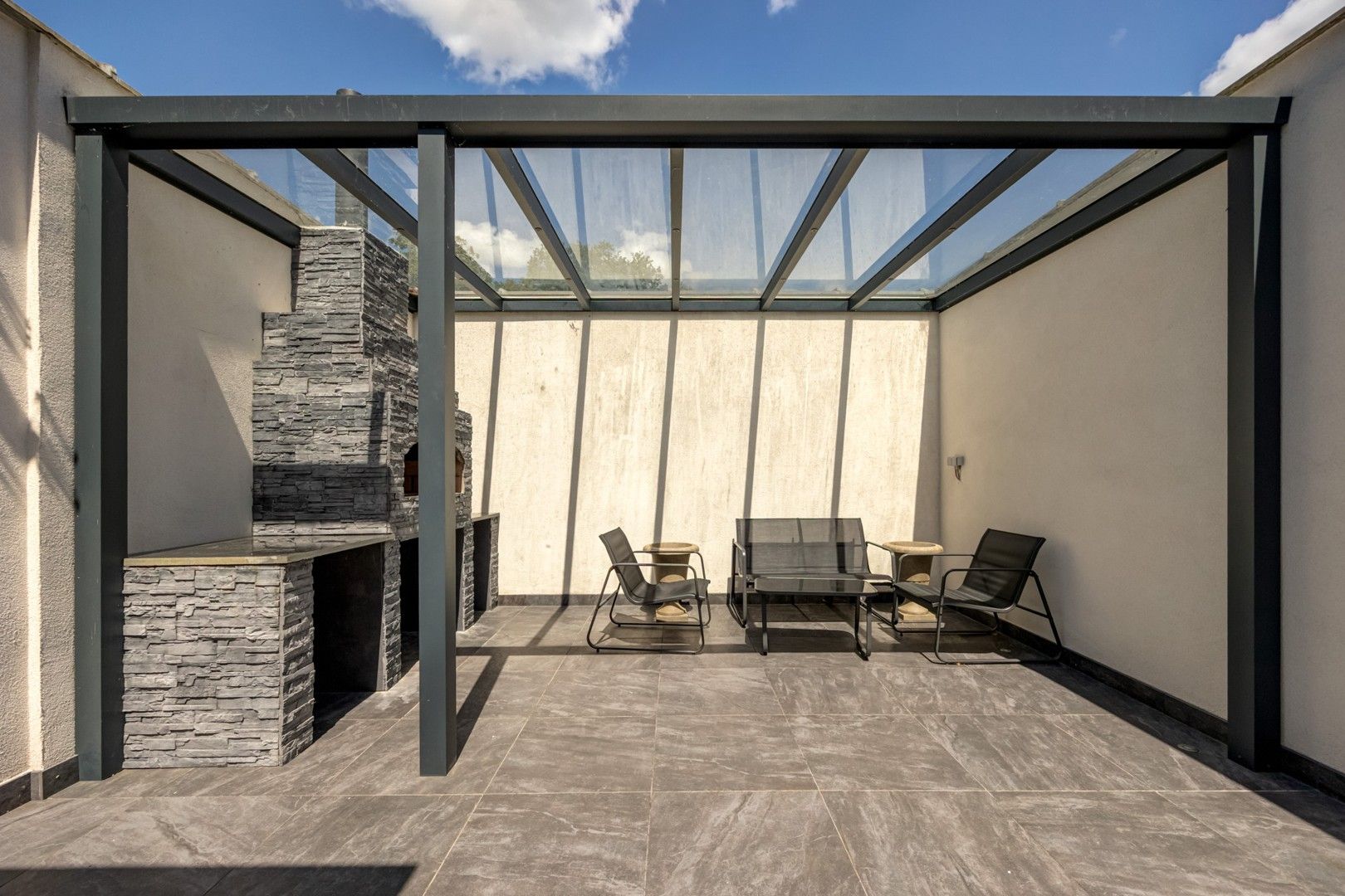 GERENOVEERDE WONING foto 2