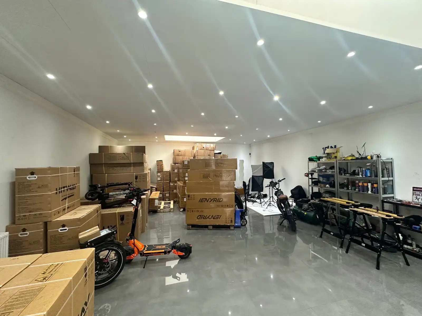 Commercieel gelijkvloers met stabiele huurder op topligging foto 6