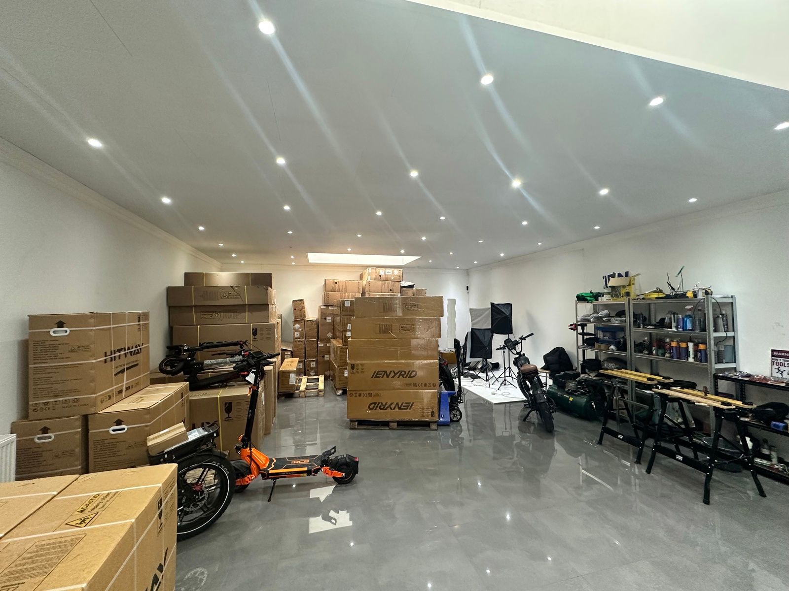 Commercieel gelijkvloers met stabiele huurder op topligging foto 6