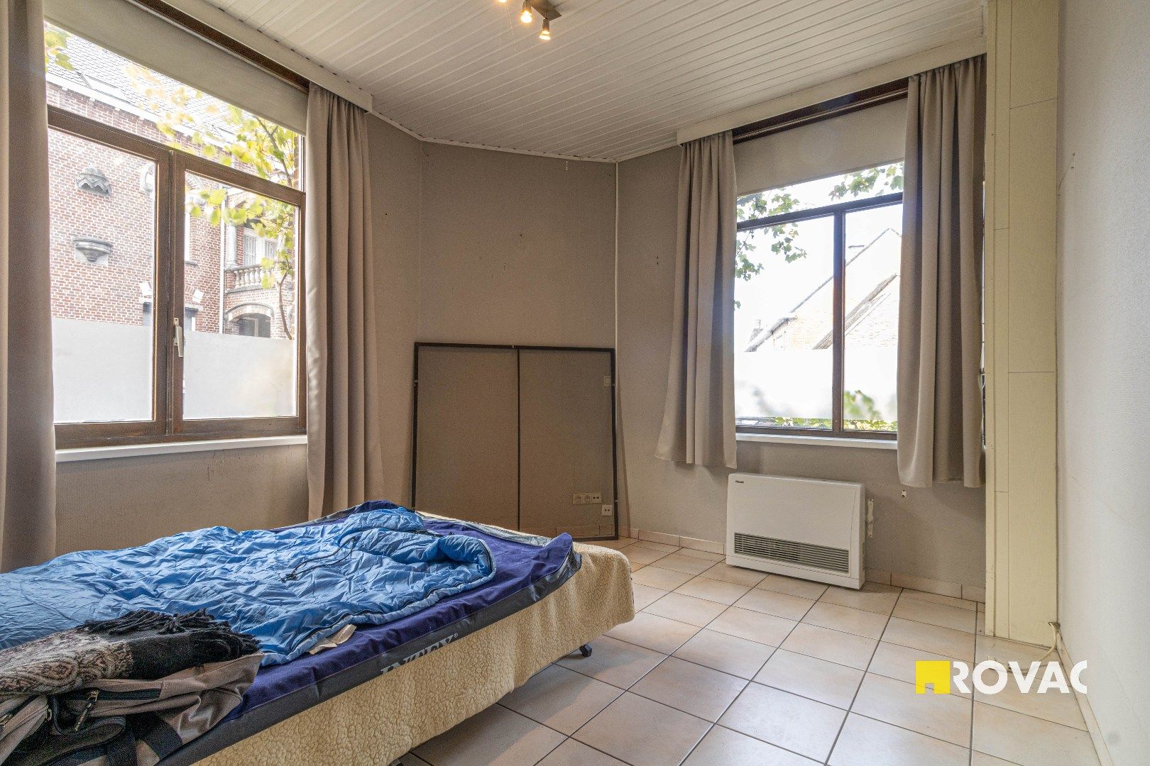 Te renoveren hoekwoning met potentieel foto 8