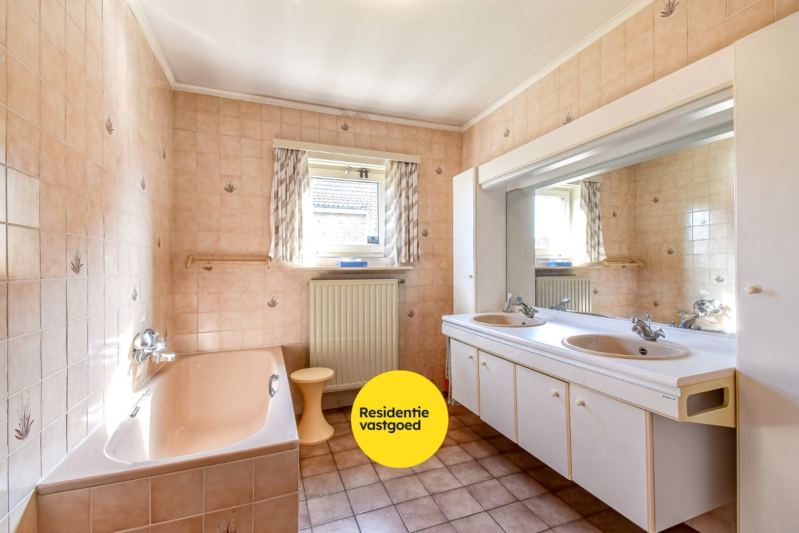 Ruime villa met 4 slaapkamers foto 23