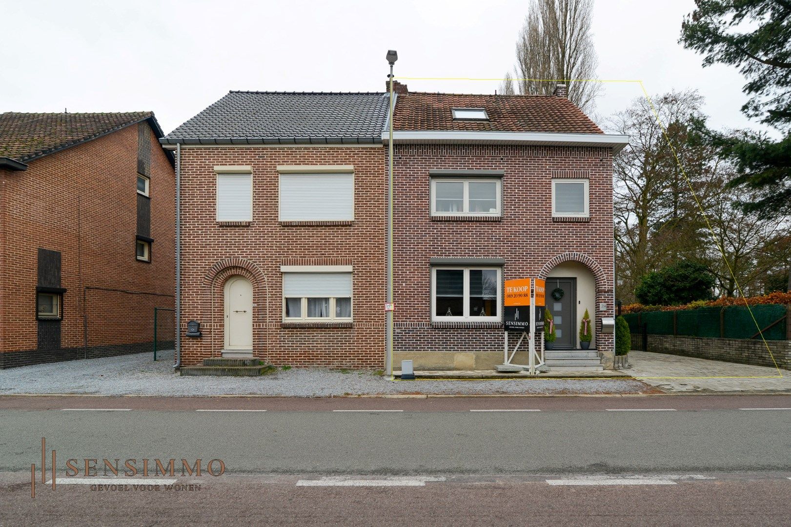 Instapklare half open bebouwing met 4 slaapkamers  in Dilsen-Stokkem foto {{pictureIndex}}