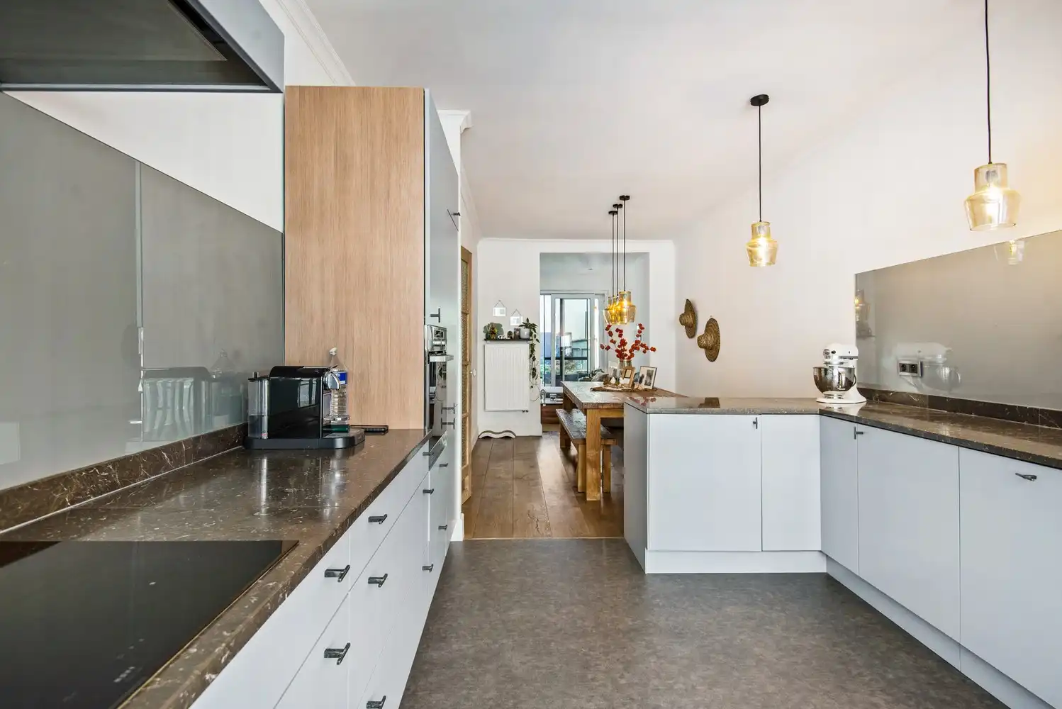 Instapklare woning met gezellige stadstuin foto 7