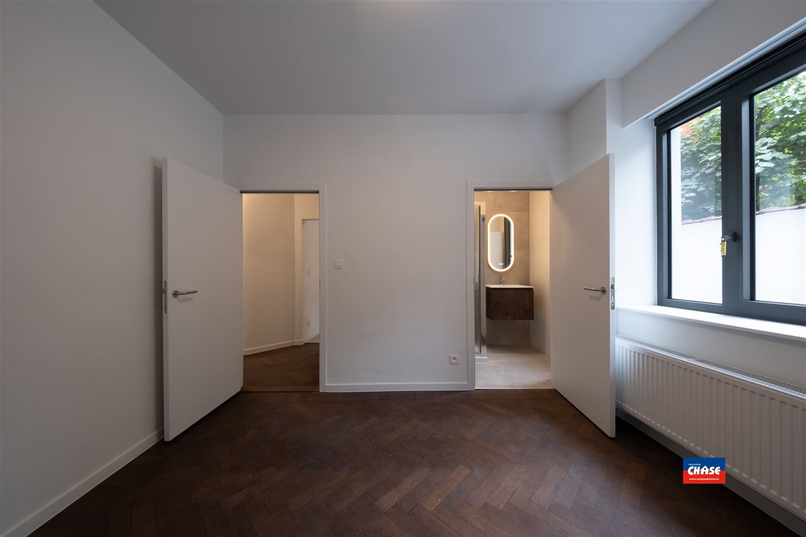 Gerenoveerd gelijkvloersappartement met één slaapkamer en stadstuin foto 13