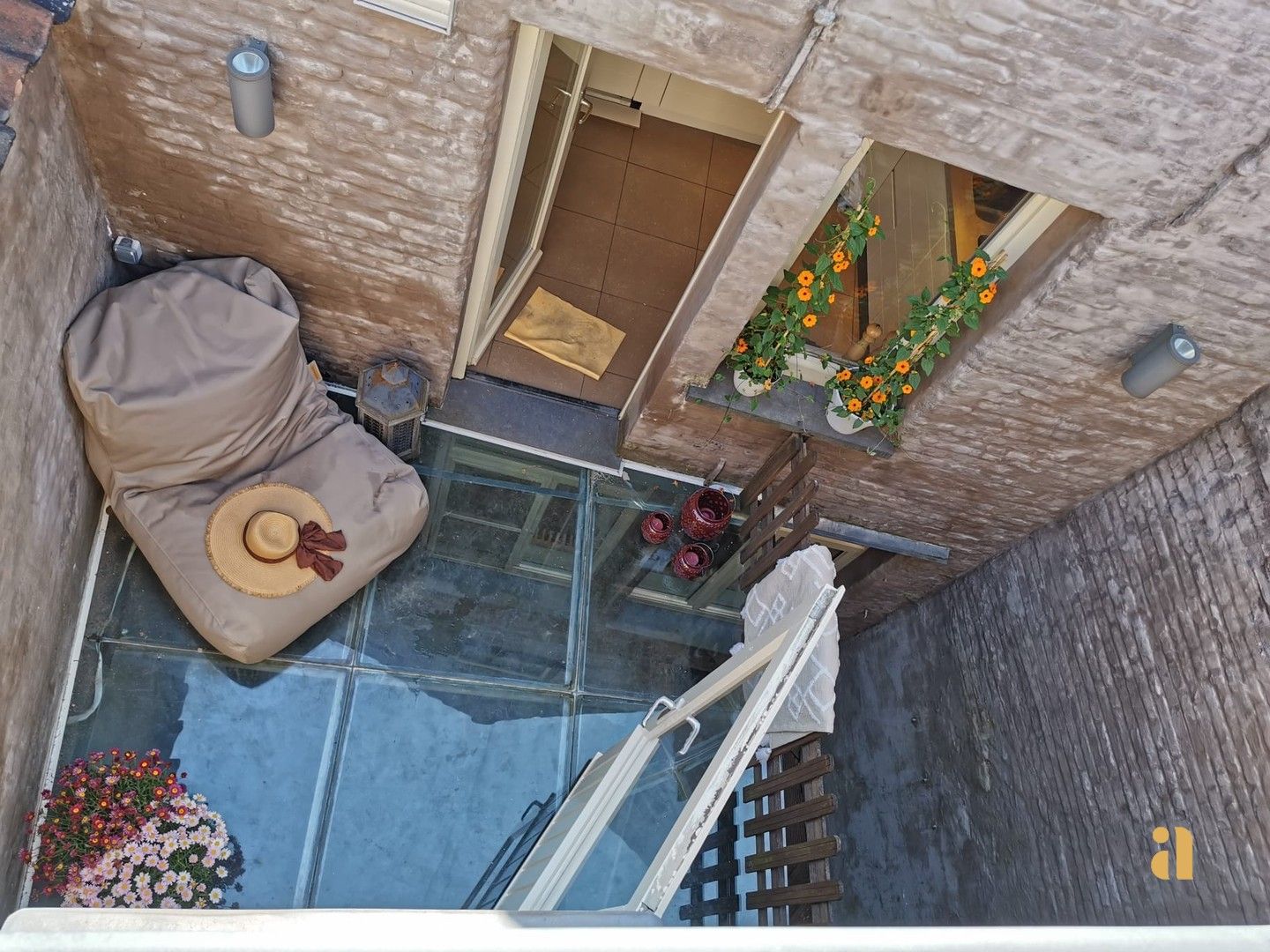 Uniek handelspand met woonst in de charmante Serpentstraat foto 16