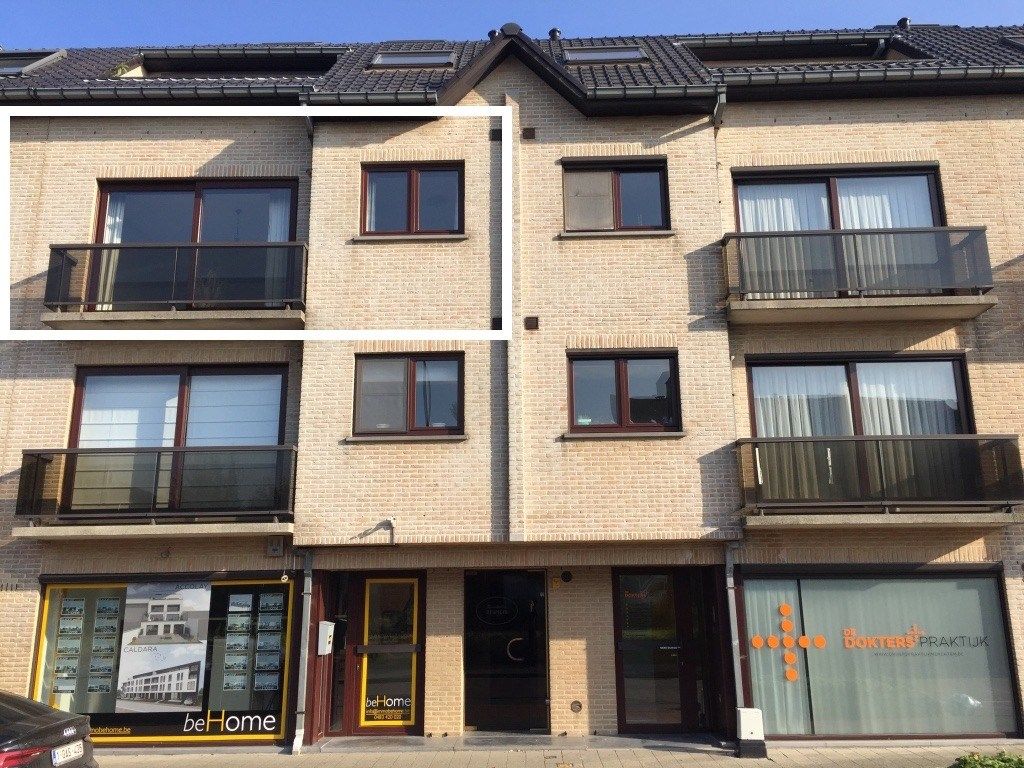 Appartement met 2 slpk + garage en parkeerplaats foto {{pictureIndex}}