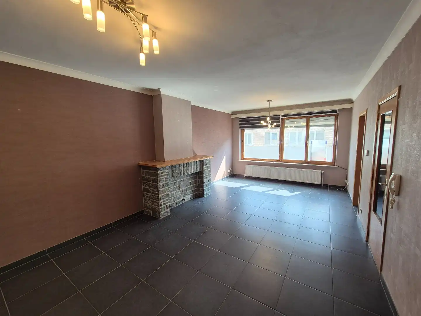 Rustig gelegen appartement met 2 slaapkamers en terras. foto 2