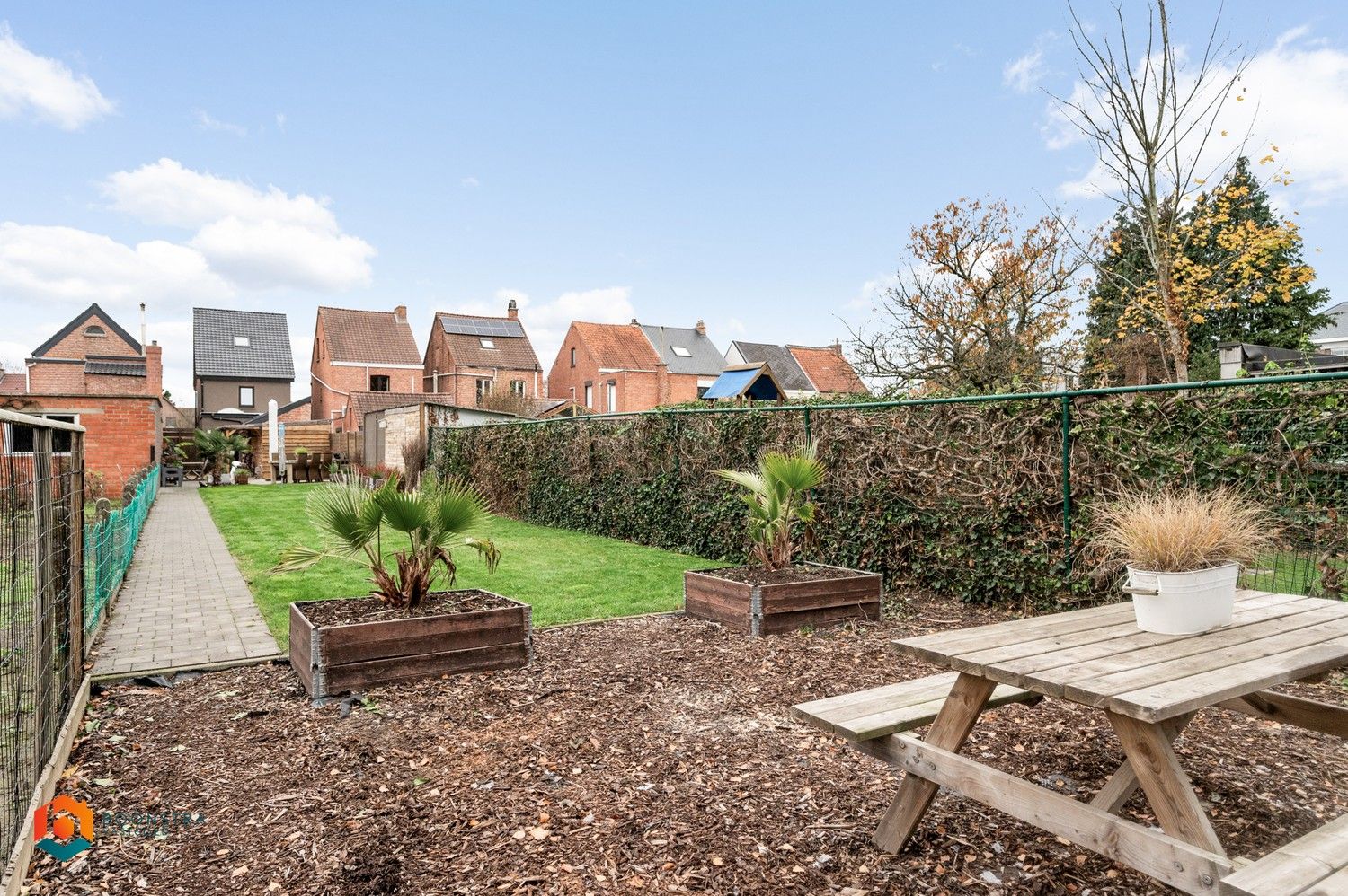 Gerenoveerde woning met 3 slaapkamers foto 18