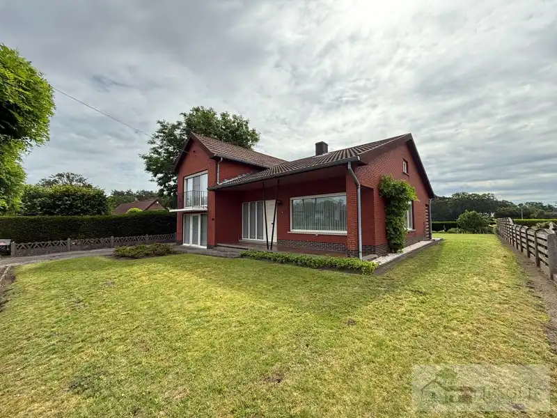 Zeer rustig gelegen split-level woning op  7a80ca foto 24