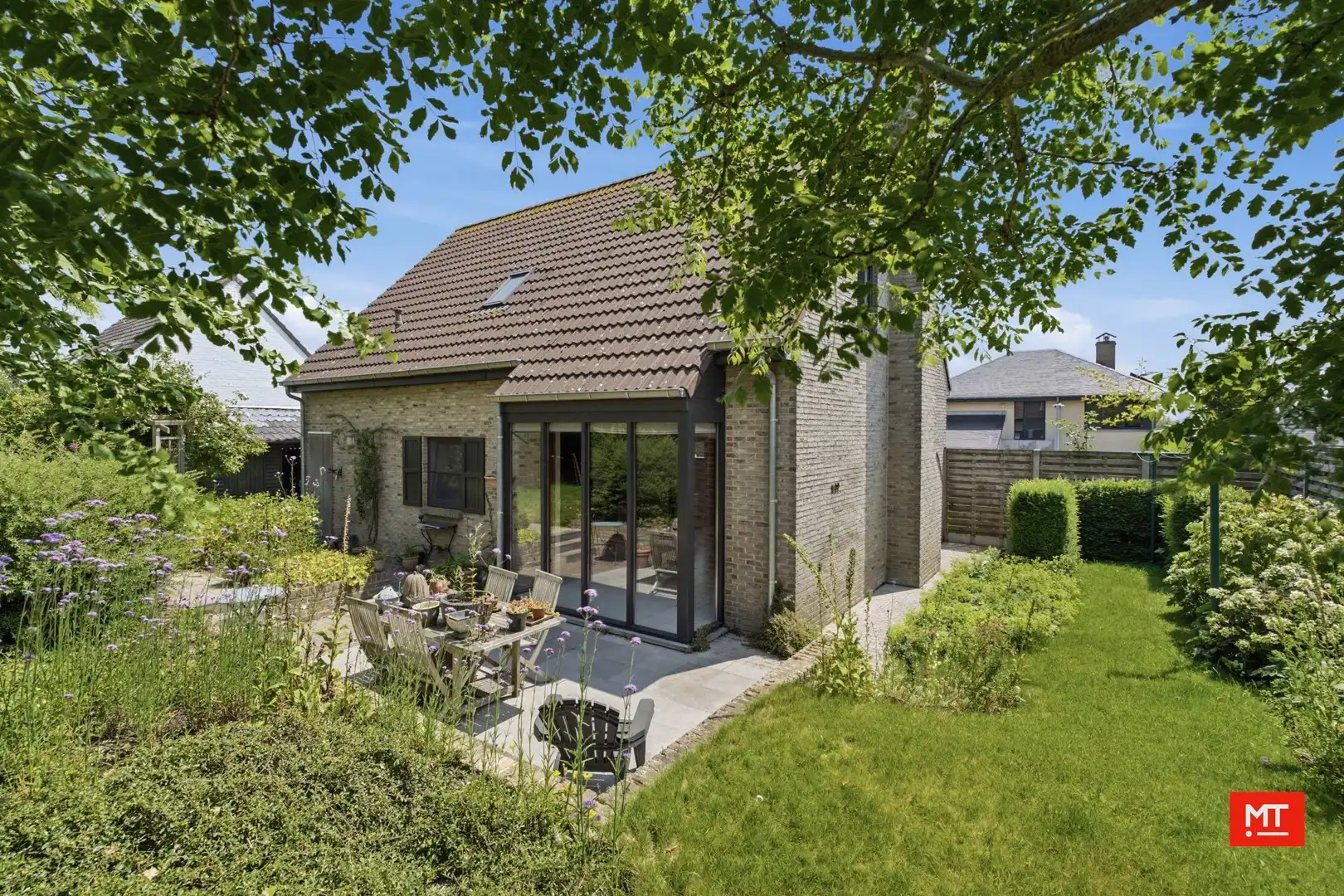 Alleenstaande woning met 4 slaapkamers, zonnige tuin en garage op de Molenhoek foto 21