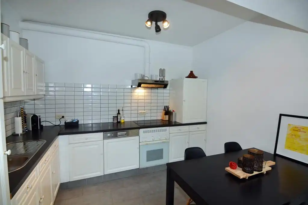 Knus appartement met 1 slpk en hobbyruimte in het centrum. foto 4