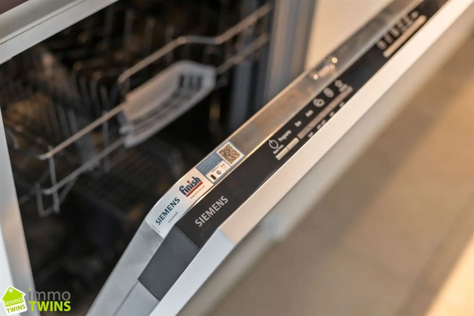 Prachtige assistentiewoning gelegen midden in het groen te Hamme foto 15