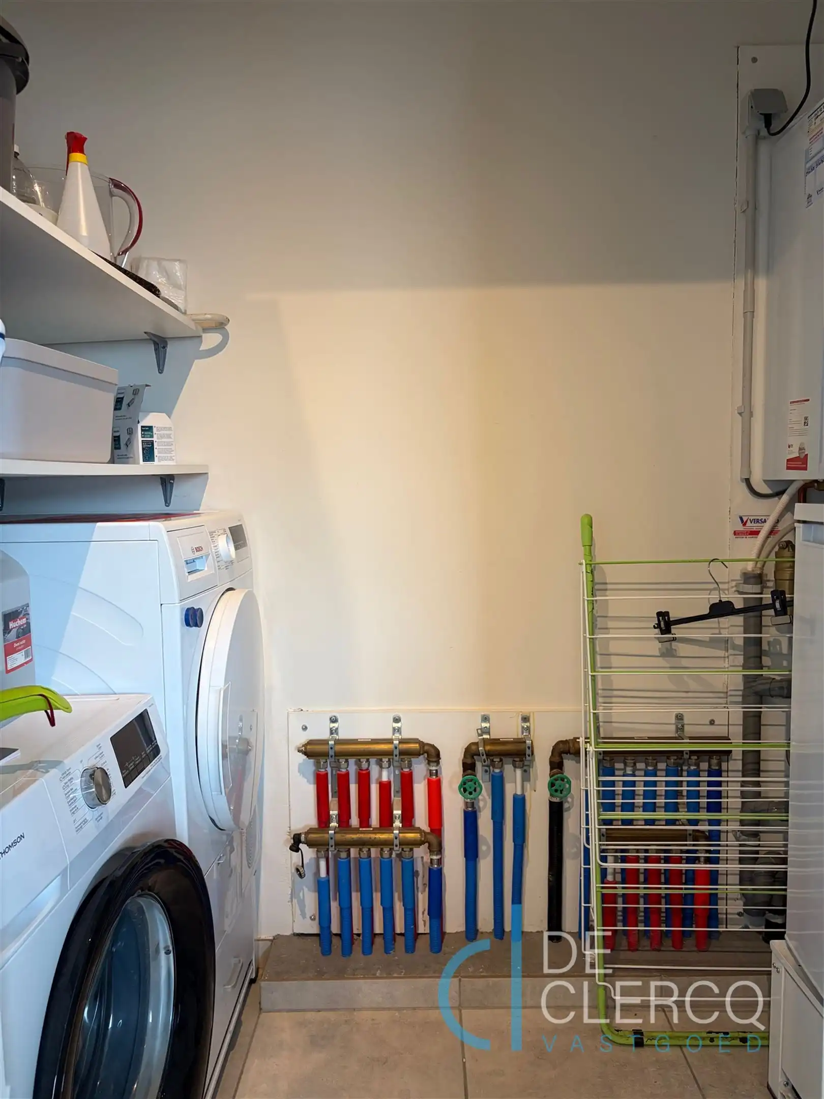 Tweeslaapkamer appartement te huur in centrum Lochristi!  foto 7