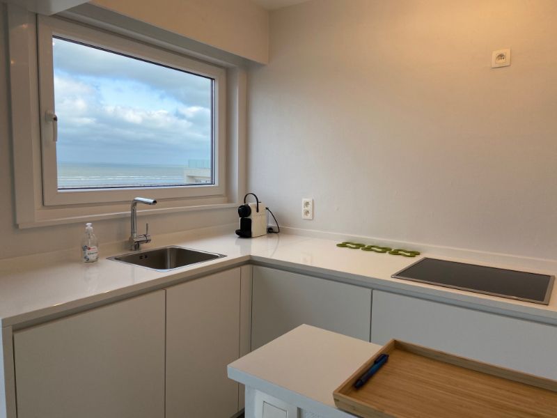 Luxe vastgoed: Penthouse met riant terras en zicht op zee foto 5