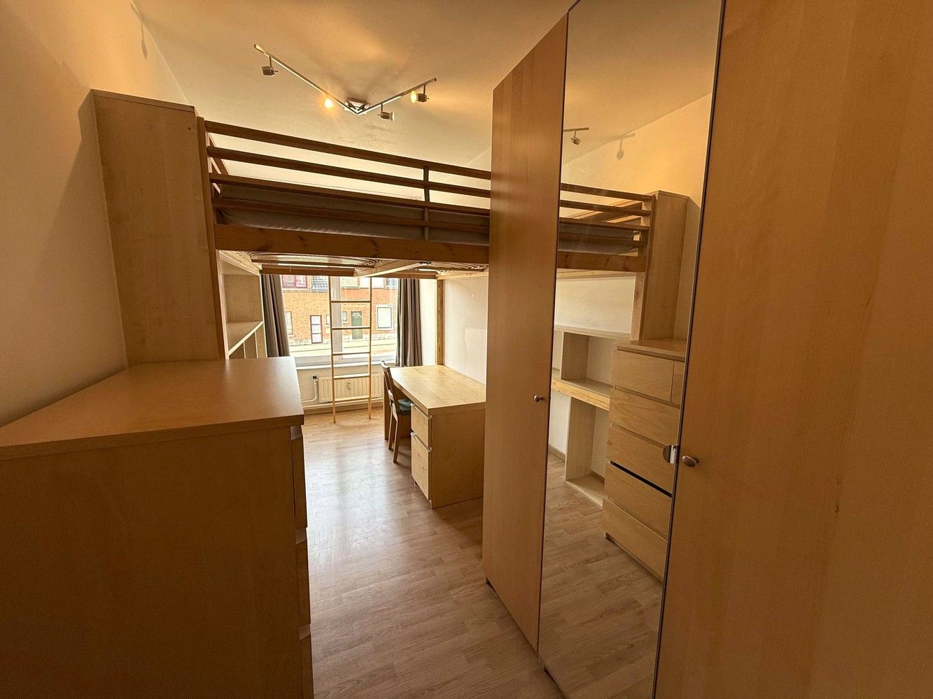 Appartement te huur foto 14