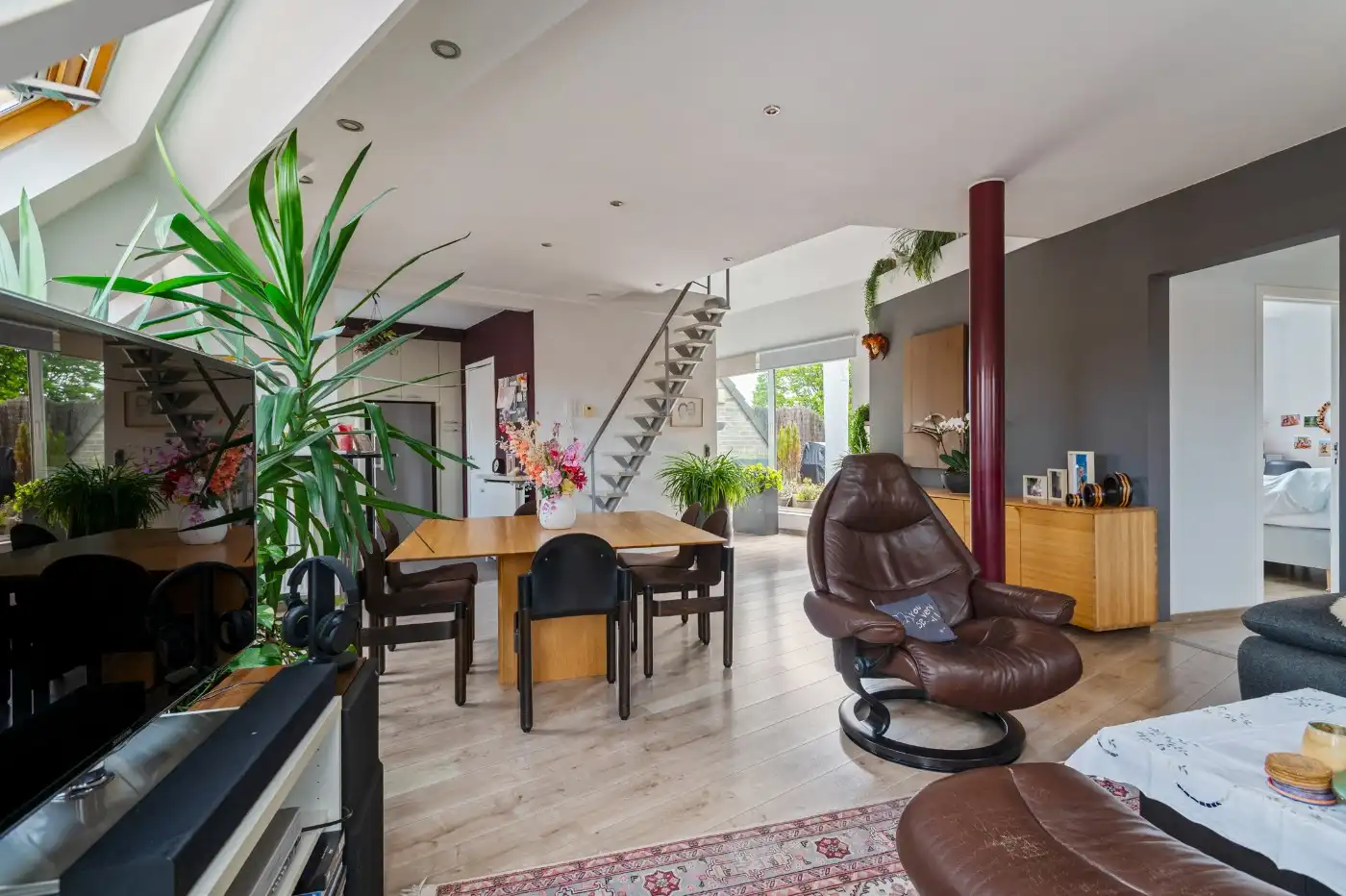 Ruim dakappartement op 2e verd. met 3 slpk., zuid-terras en mogelijks garage foto 3