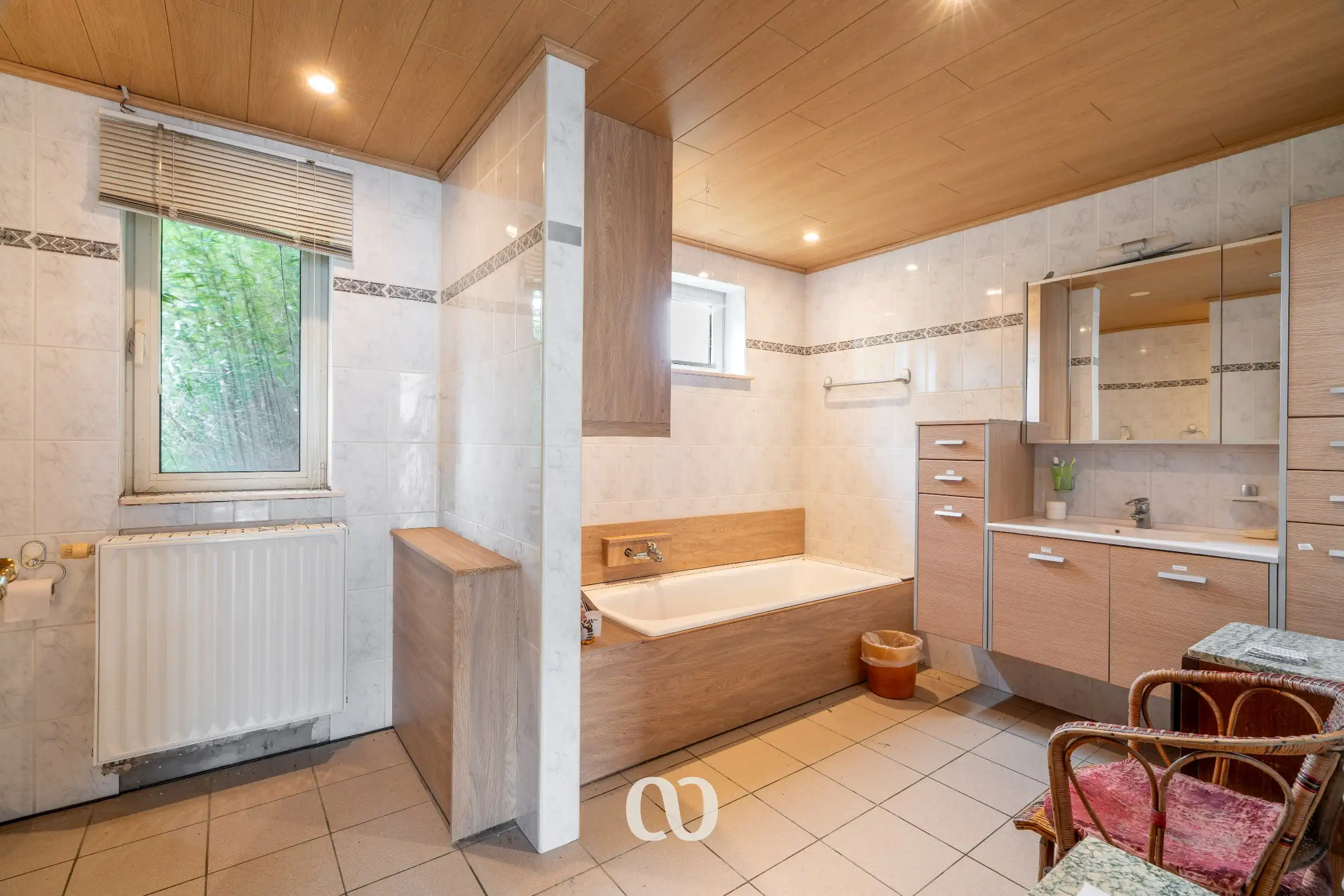 Gerenoveerde hoeve met atelier en een prachtig zicht foto 8