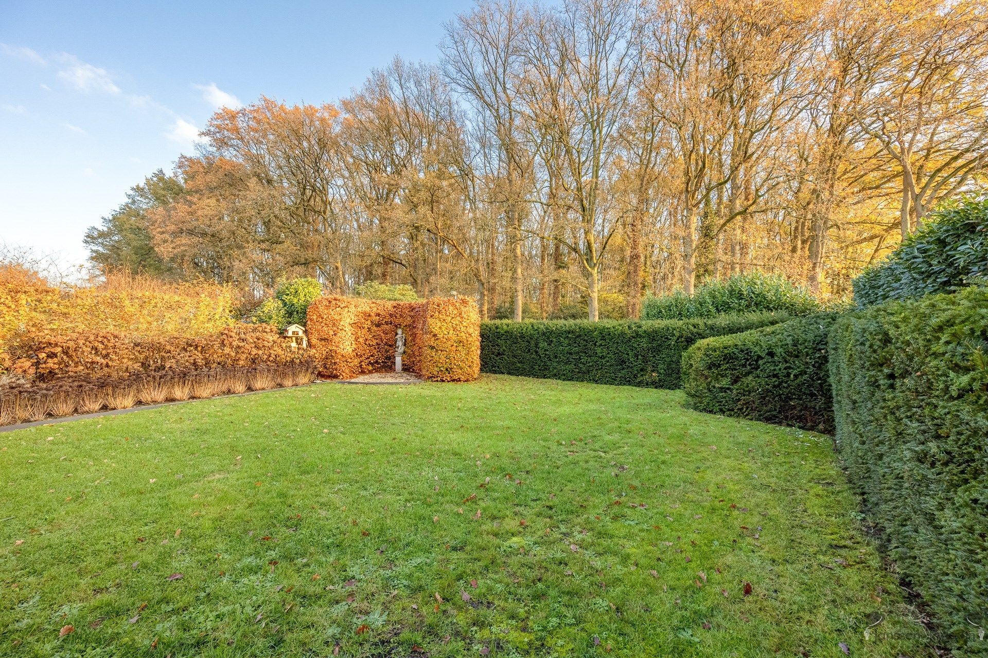 Lichtrijke, top-onderhouden woning in een doodlopende straat in hartje Sint-Job foto 26