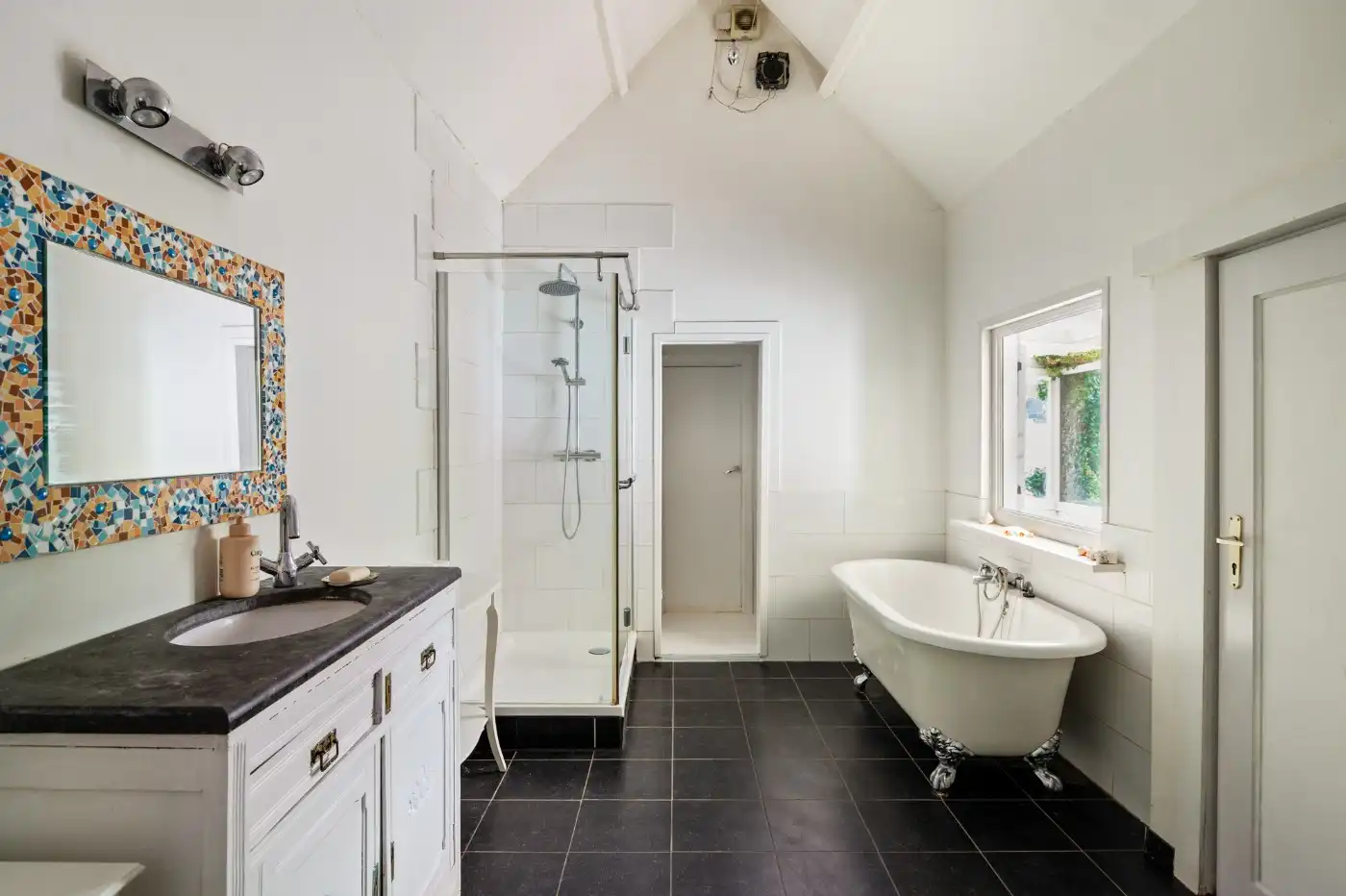 Charmante, top gelegen woning met 2 slpk. en fantastische zuid-tuin foto 13