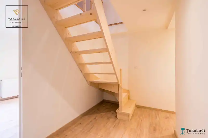 Gerenoveerde woning met 3 slaapkamers foto 9