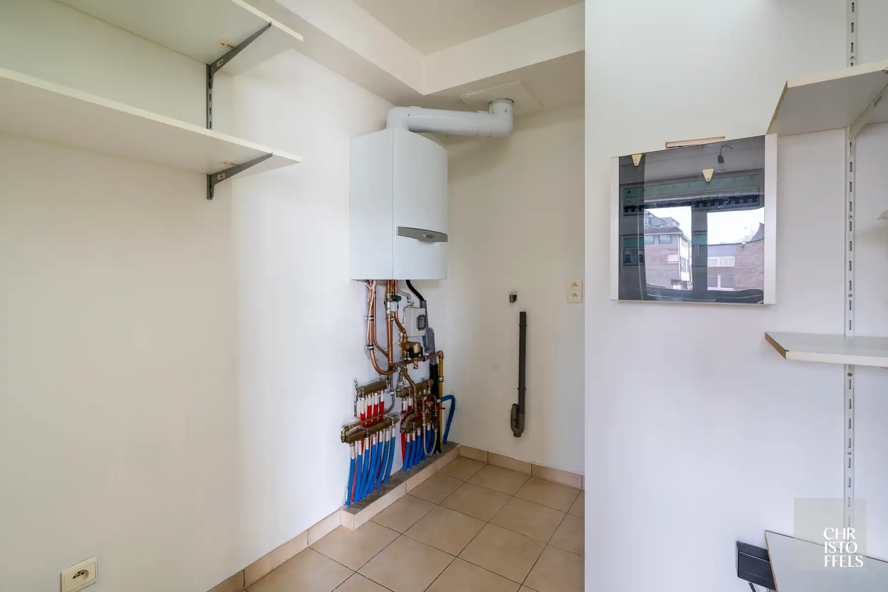 Appartement (91m²) met 2 slaapkamers én garagebox in het centrum van Lanaken foto 11