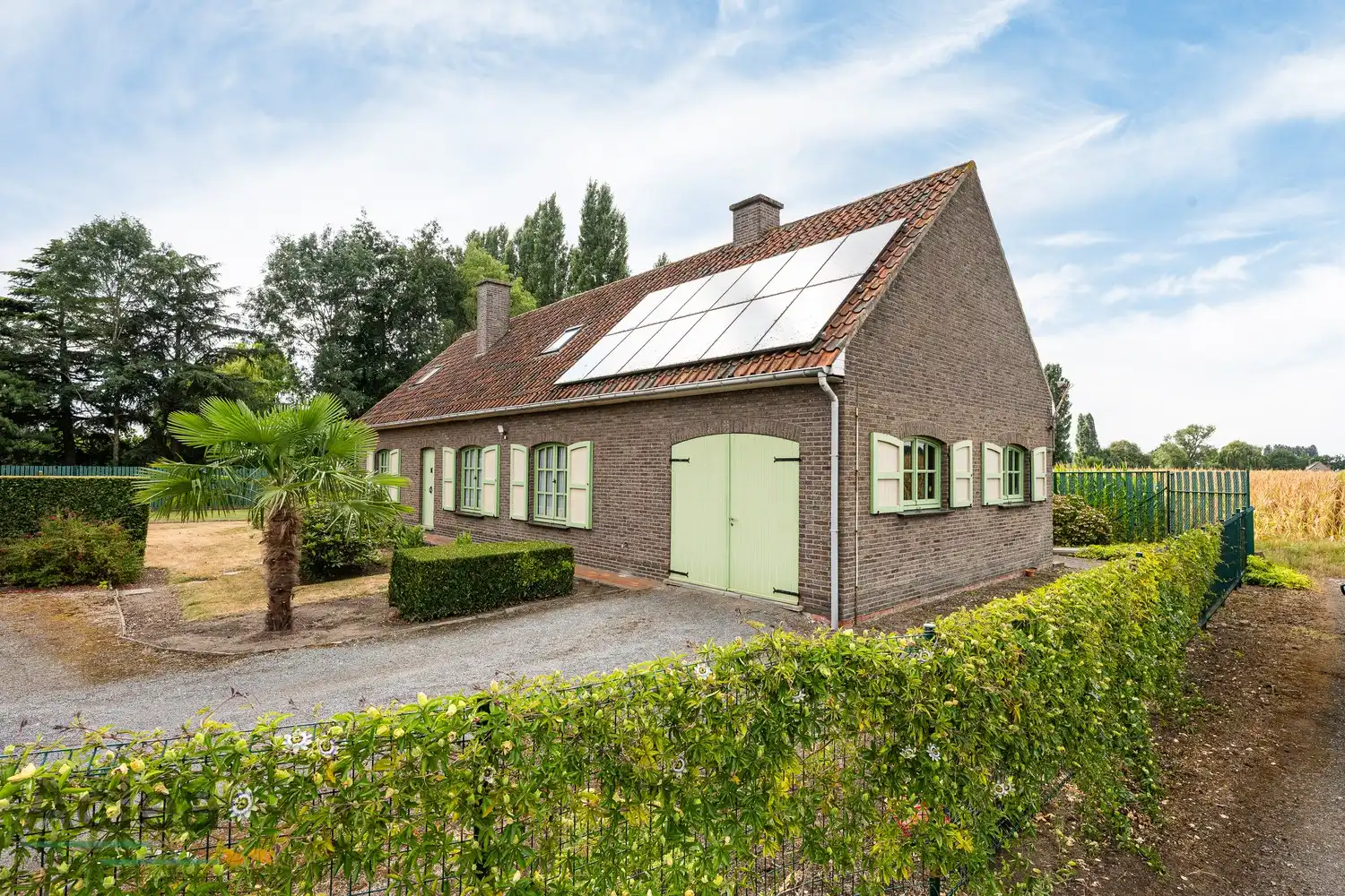 Te renoveren open bebouwing met landelijke ligging foto 3